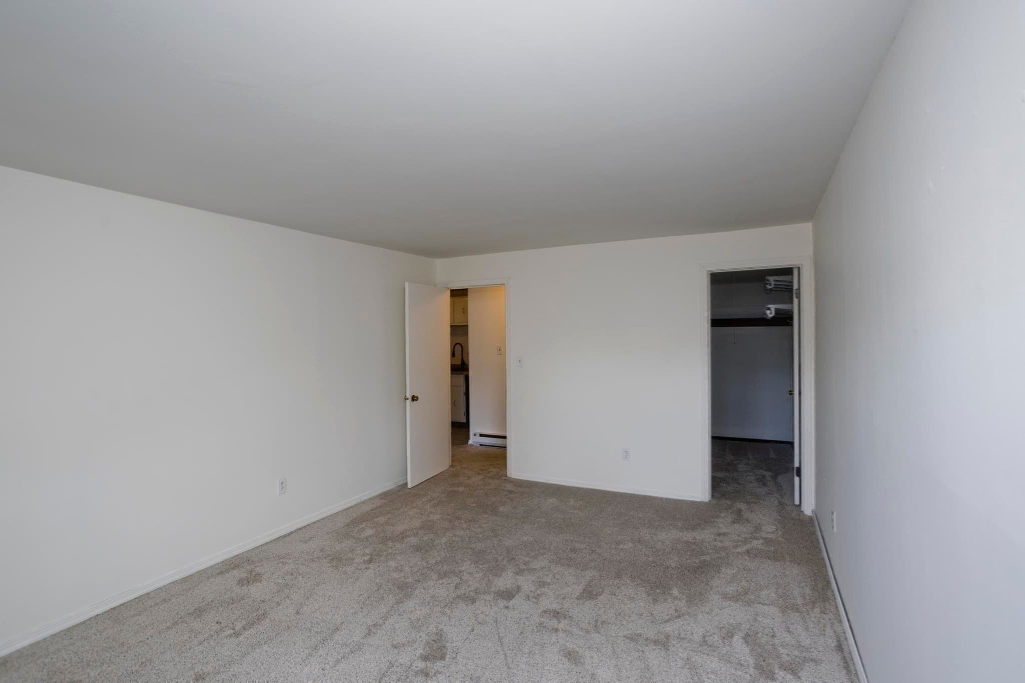 Condominium at 80 Damon Rd # 8206, Northampton MA 01060, Northampton, photo 19 of 24