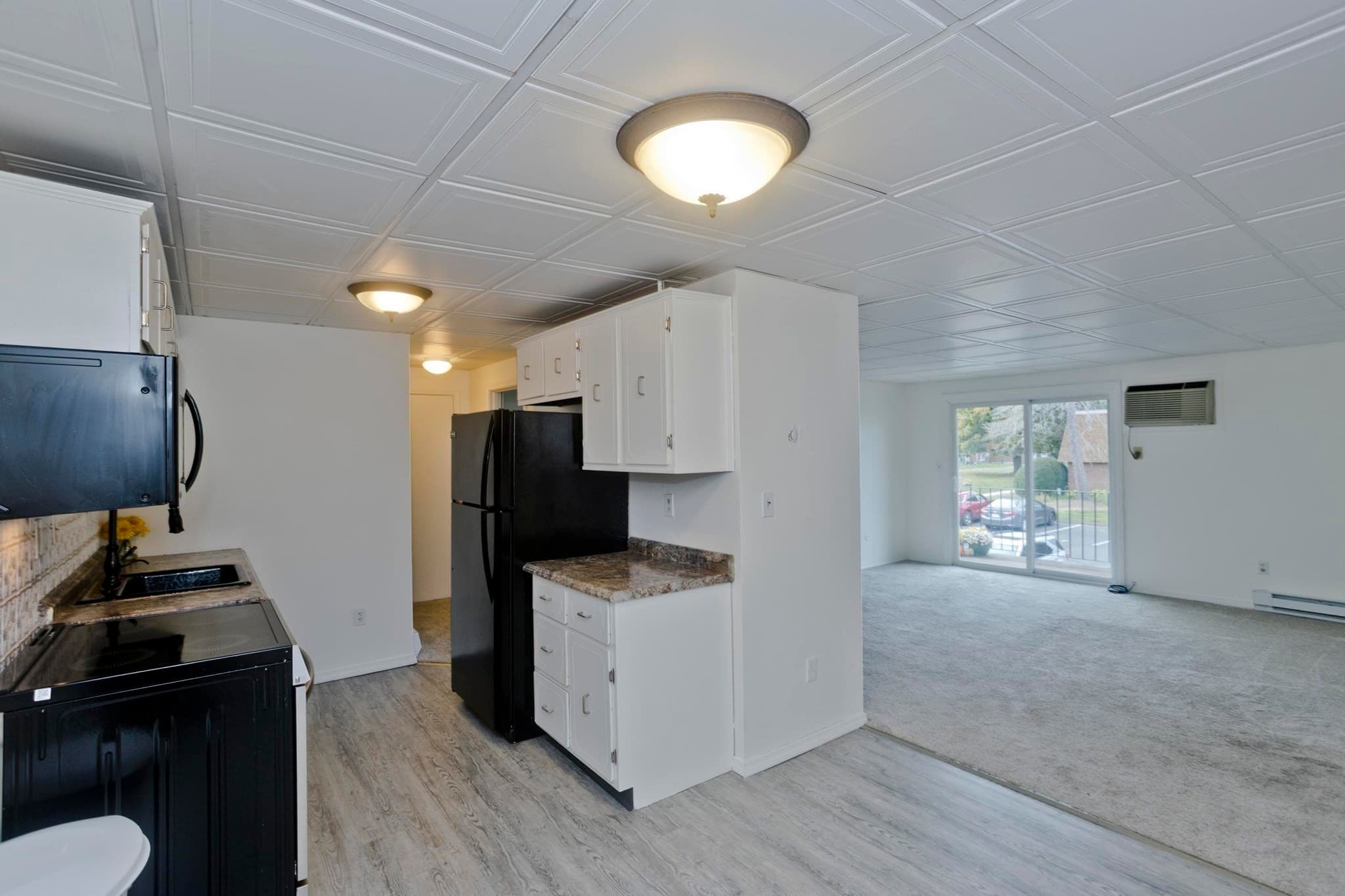 Condominium at 80 Damon Rd # 8206, Northampton MA 01060, Northampton, photo 8 of 24