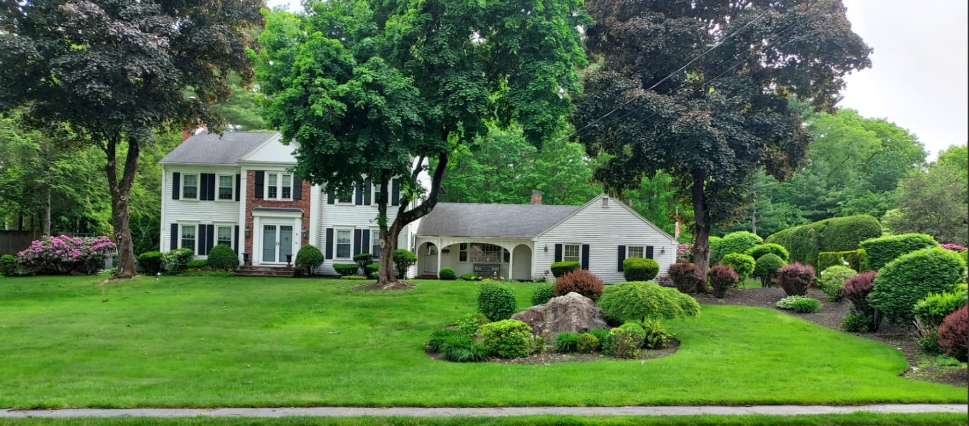 14 Huntingdon Rd, Lynnfield MA 01940
