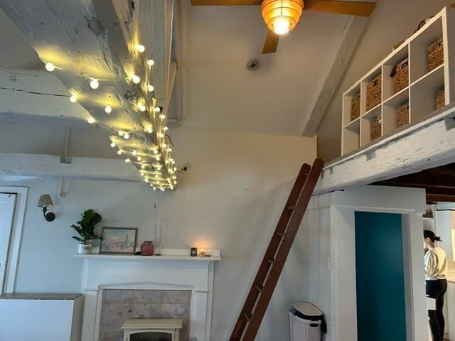 Condominium at 45 Washington St. # 5, Marblehead MA 01945, Marblehead, photo 3 of 11