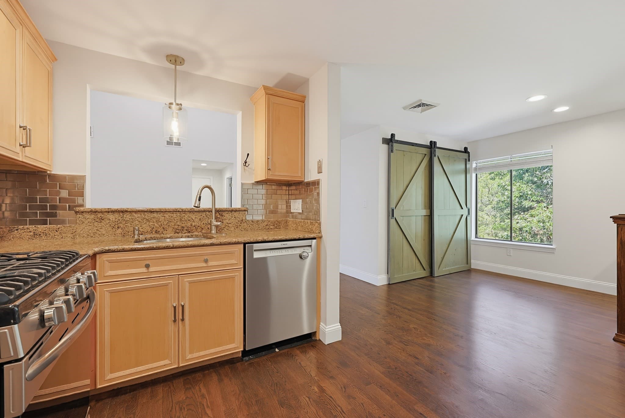 Condominium at 15 First St # A2, Salem MA 01970, Salem, photo 14 of 40