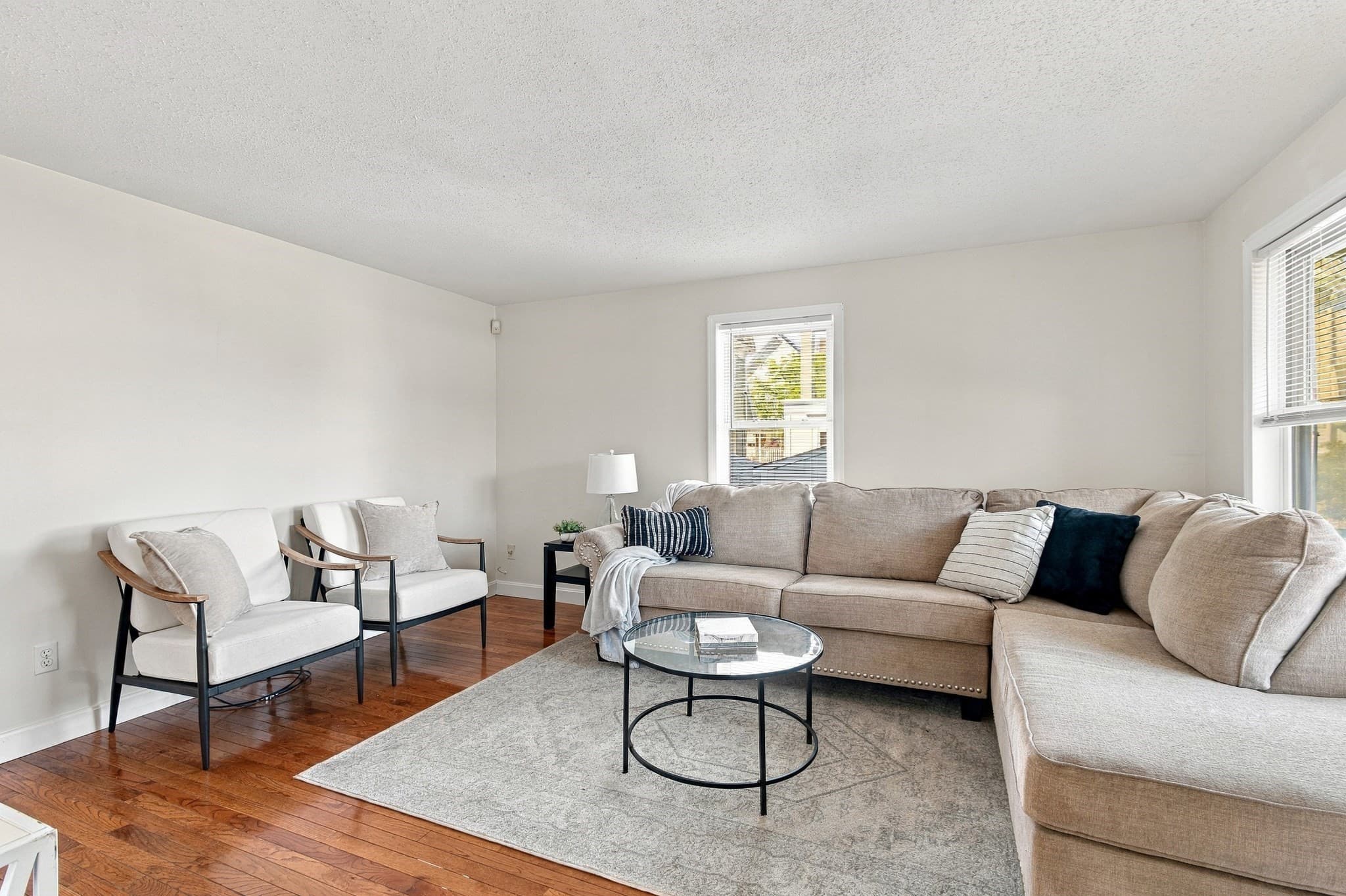 Single Family Residence at 739 County St, New Bedford MA 02740, New Bedford, photo 5 of 36