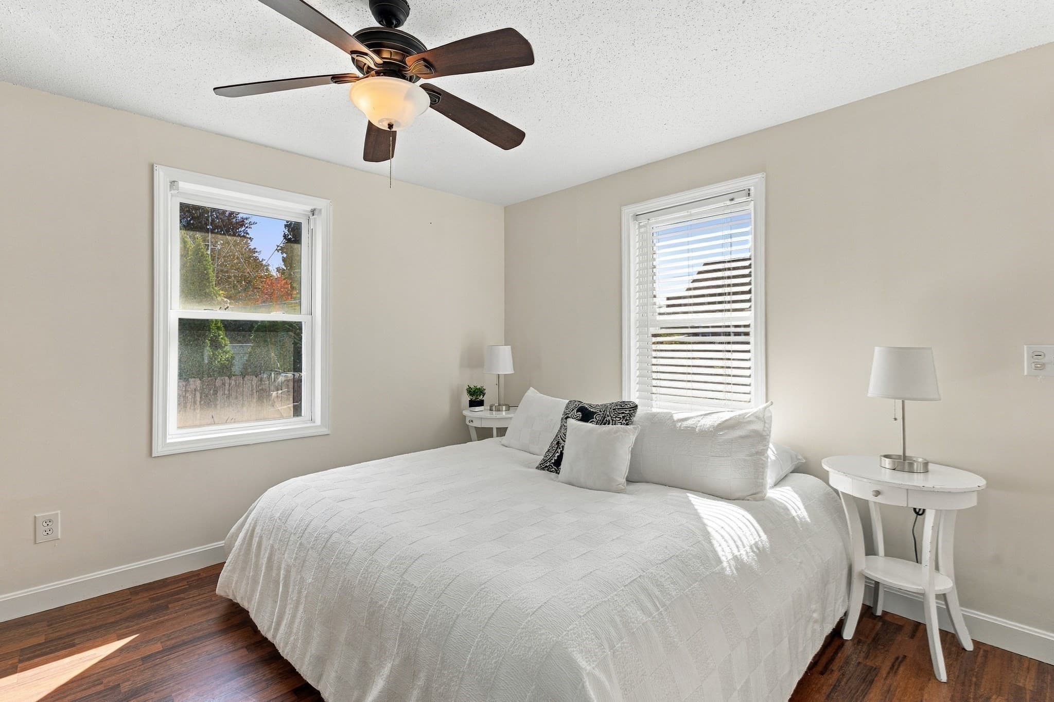 Single Family Residence at 739 County St, New Bedford MA 02740, New Bedford, photo 9 of 36