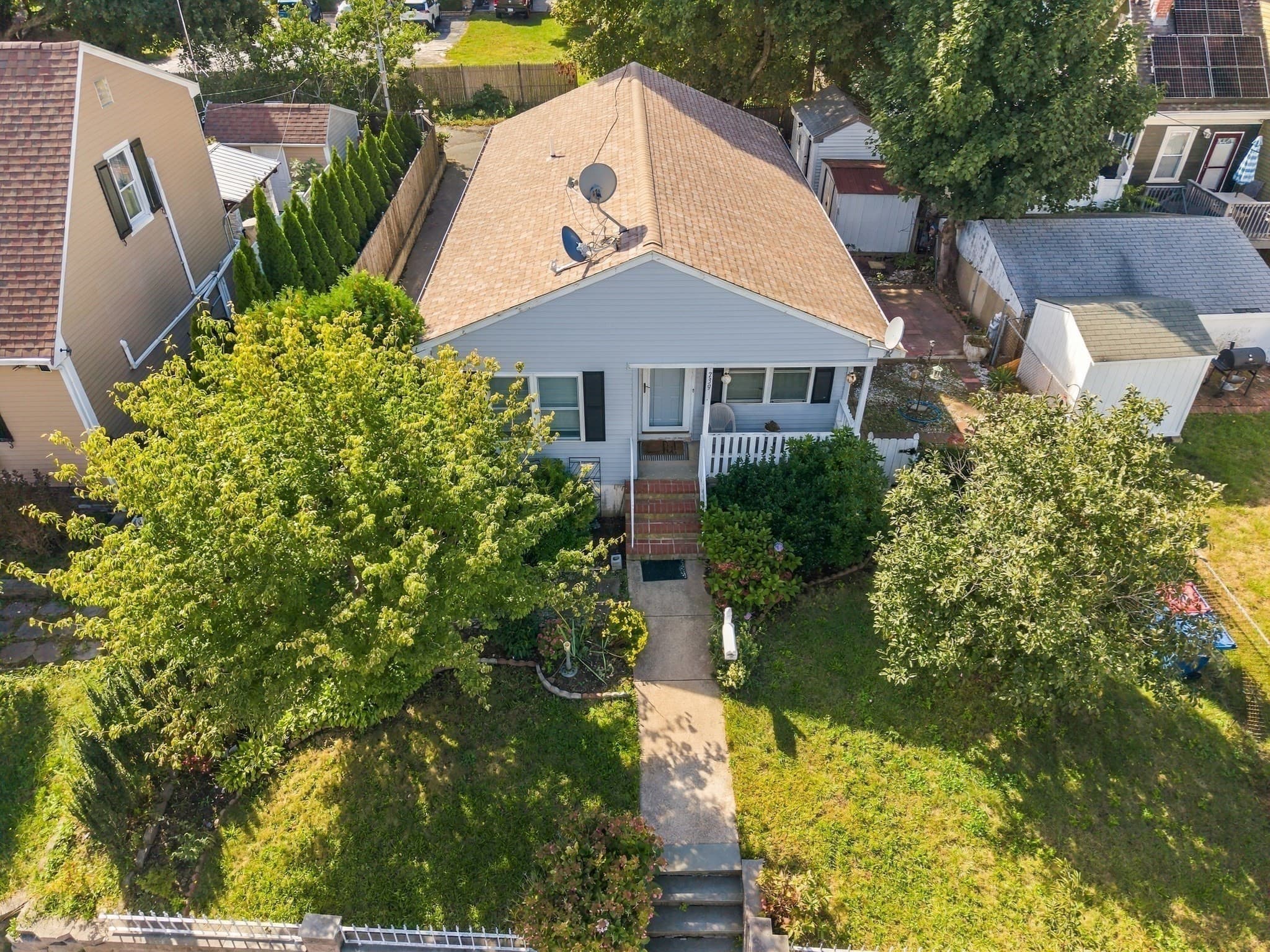 Single Family Residence at 739 County St, New Bedford MA 02740, New Bedford, photo 4 of 36