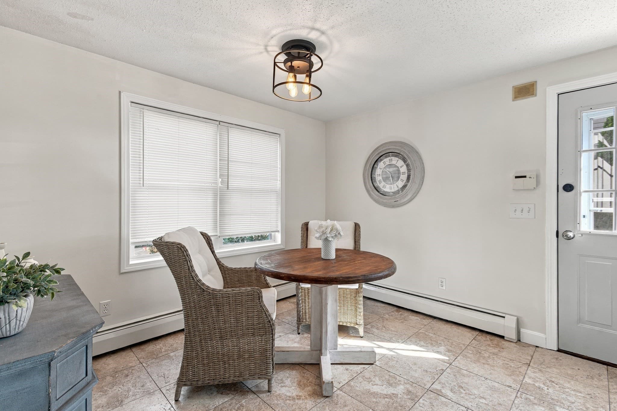 Single Family Residence at 739 County St, New Bedford MA 02740, New Bedford, photo 21 of 36