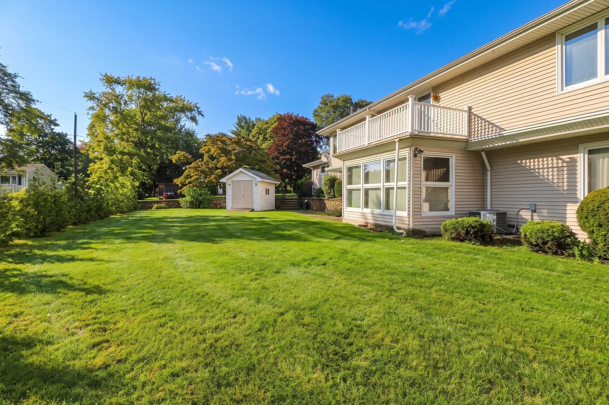 Single Family Residence at 131 Valley Rd, Somerset MA 02726, Somerset, photo 6 of 42