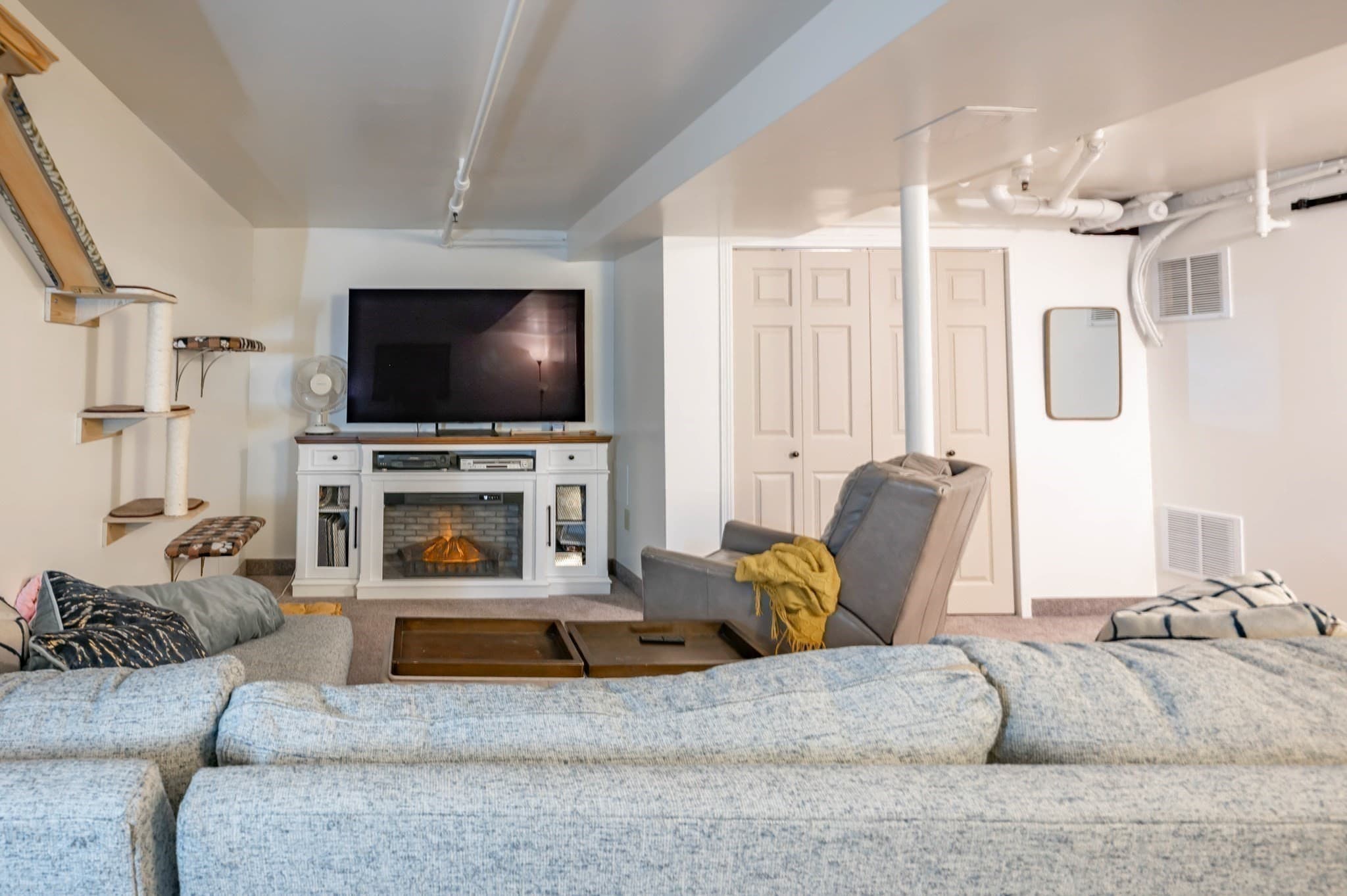 Condominium at 22 Suffolk Ct # 22, Bedford NH 03110, Bedford, photo 22 of 23