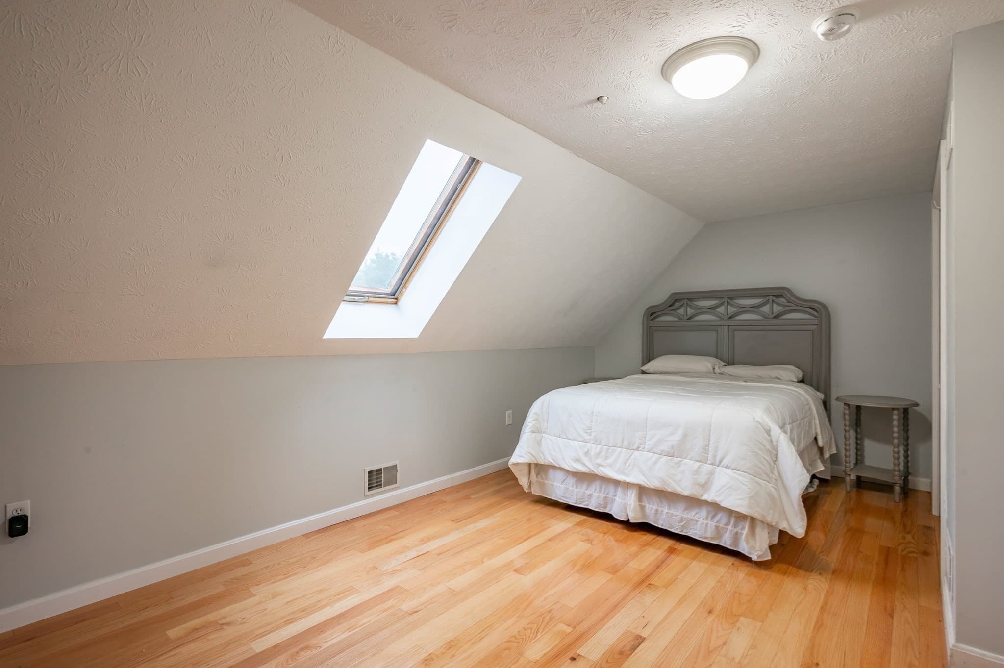 Condominium at 22 Suffolk Ct # 22, Bedford NH 03110, Bedford, photo 18 of 23
