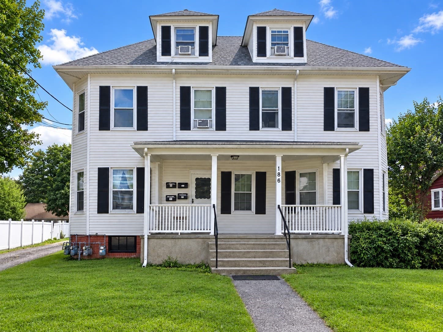 186 County St, Attleboro MA 02703