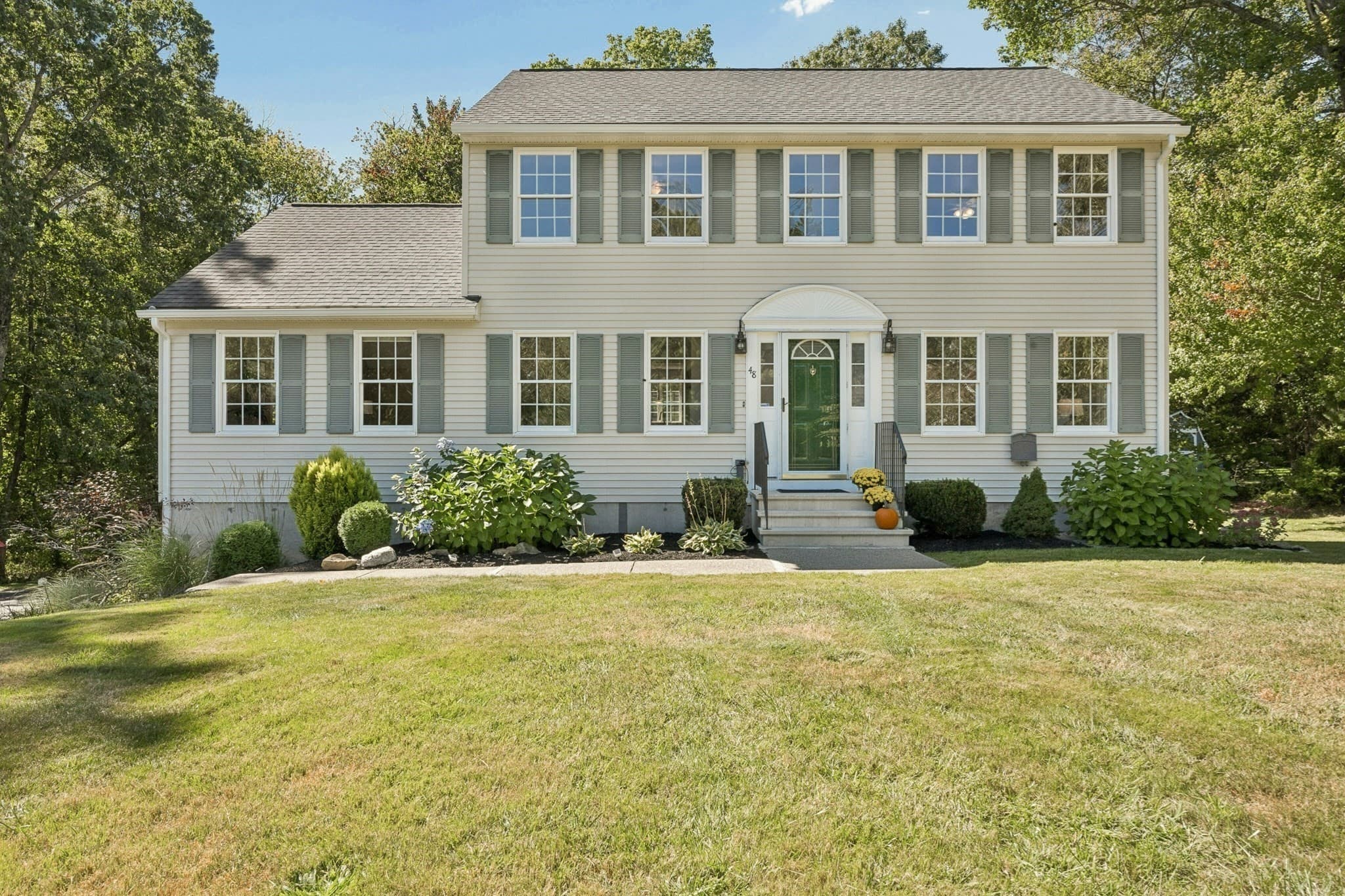48 June St, Northbridge MA 01534