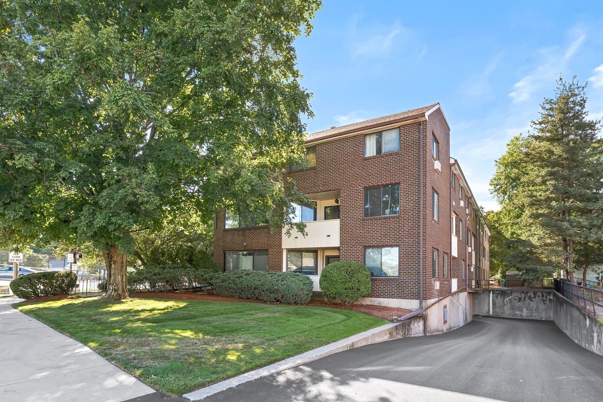 Condominium at 935 Washington St # 8, Newton MA 02460, Newton, photo 21 of 21