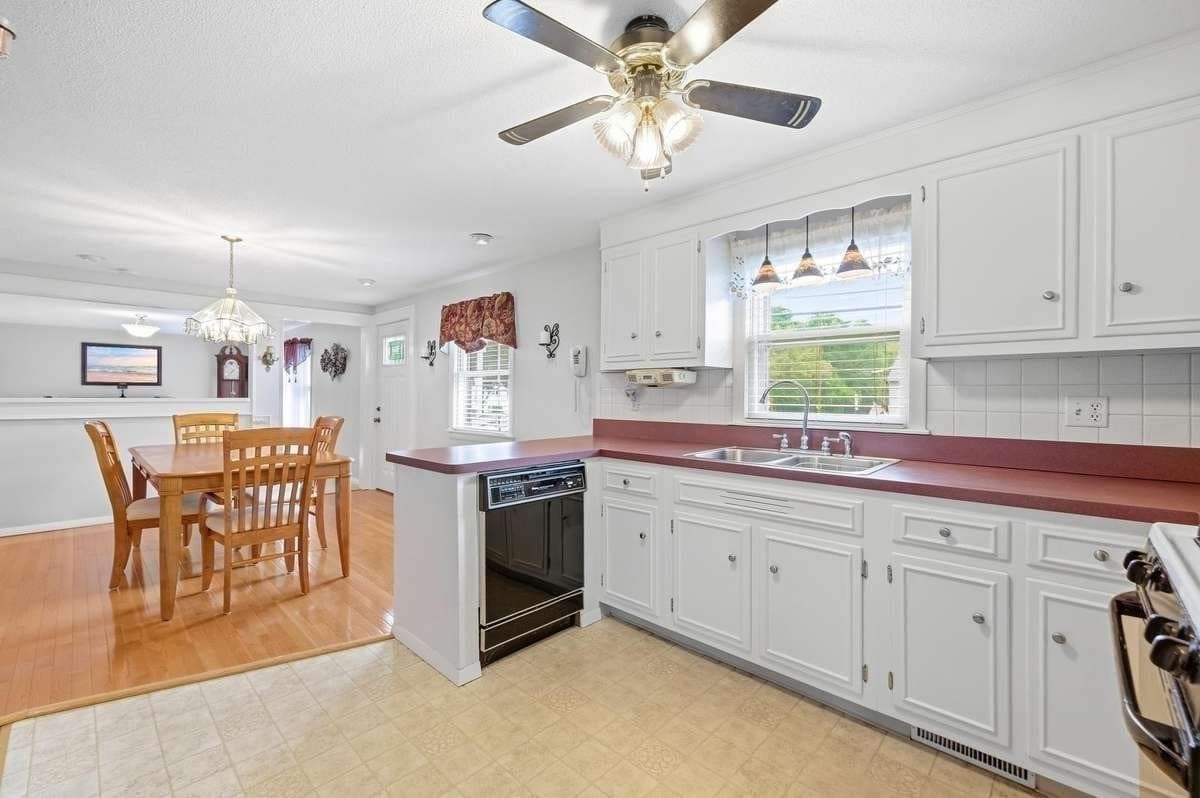 Single Family Residence at 741 Varnum Ave, Lowell MA 01854, Lowell, photo 11 of 42