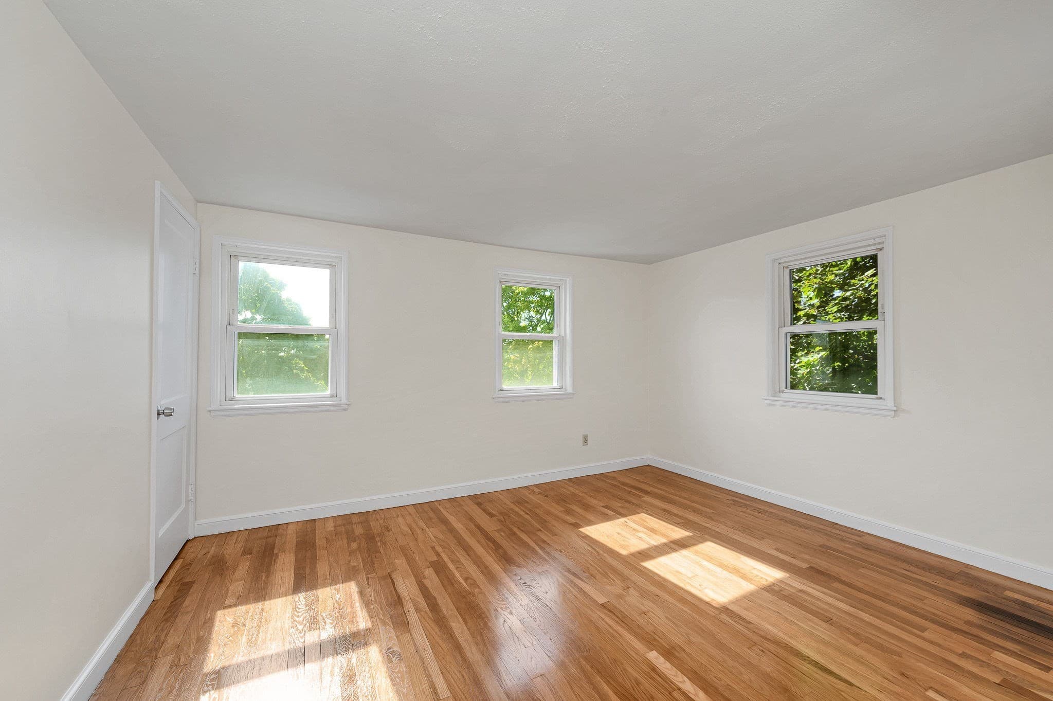 Single Family Residence at 15 Regent Rd, Malden MA 02148, Malden, photo 13 of 30