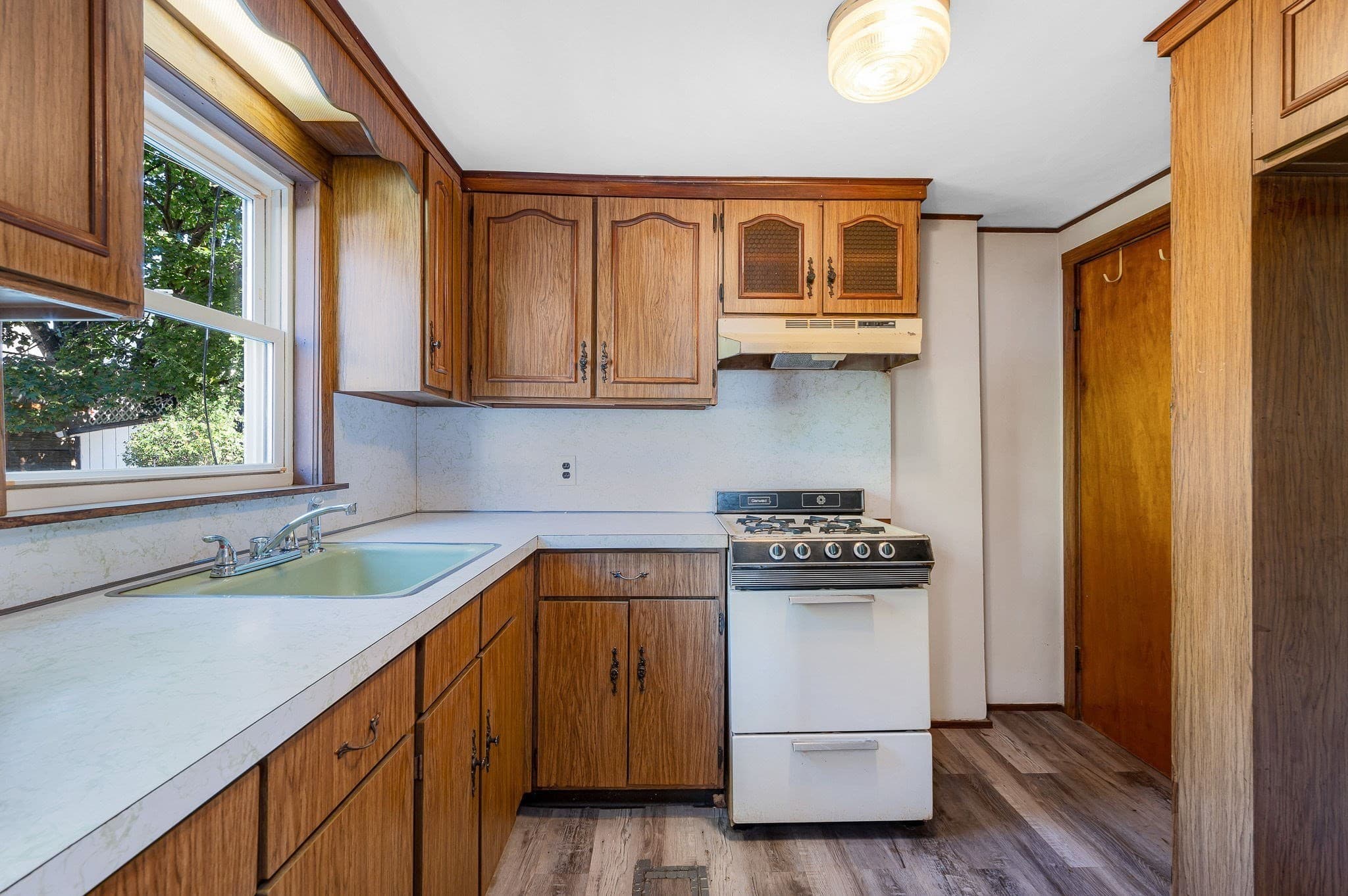 Single Family Residence at 15 Regent Rd, Malden MA 02148, Malden, photo 10 of 30