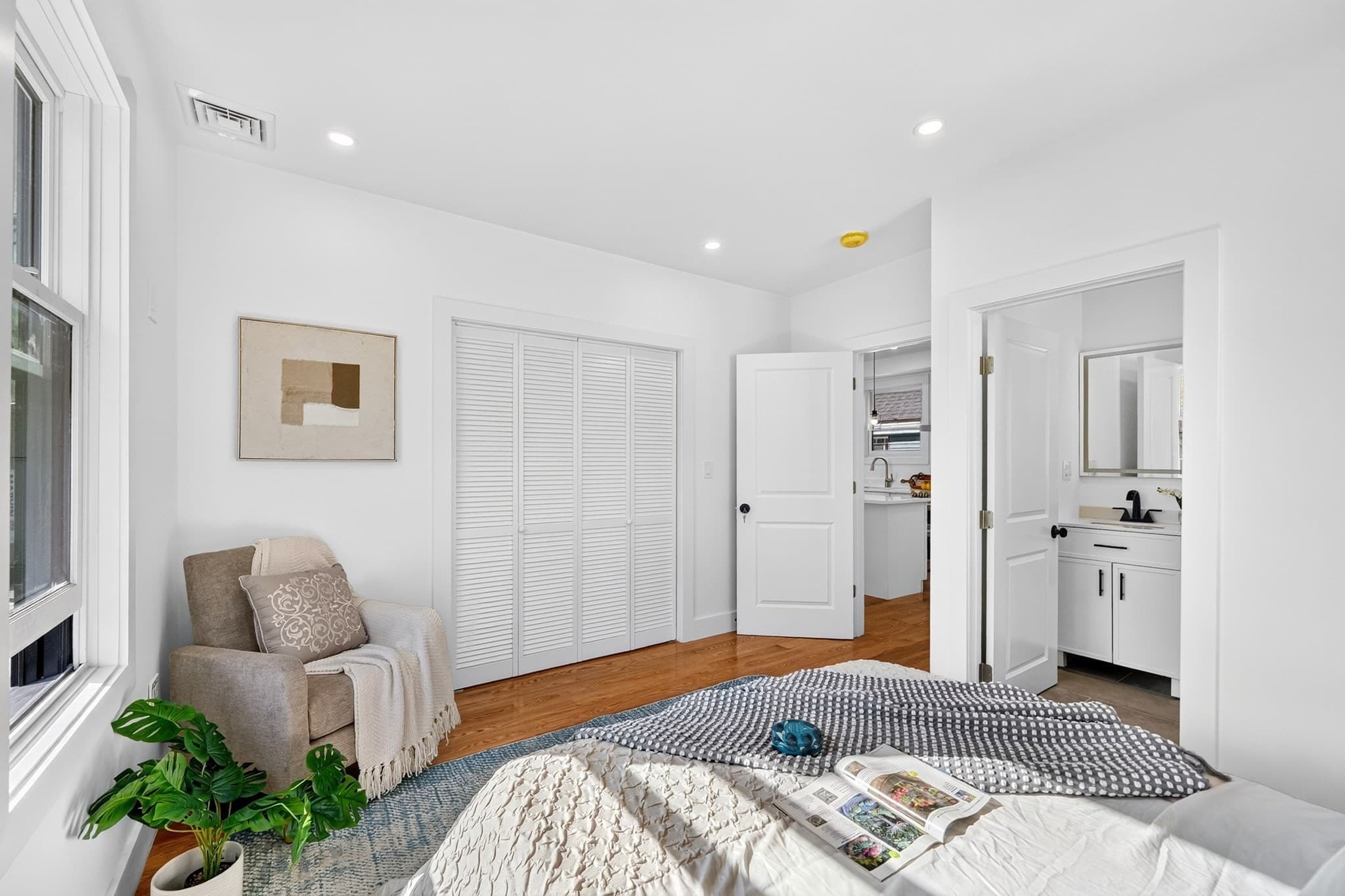 Condominium at 44 Walden St # 44, Cambridge MA 02140, Cambridge, photo 20 of 34