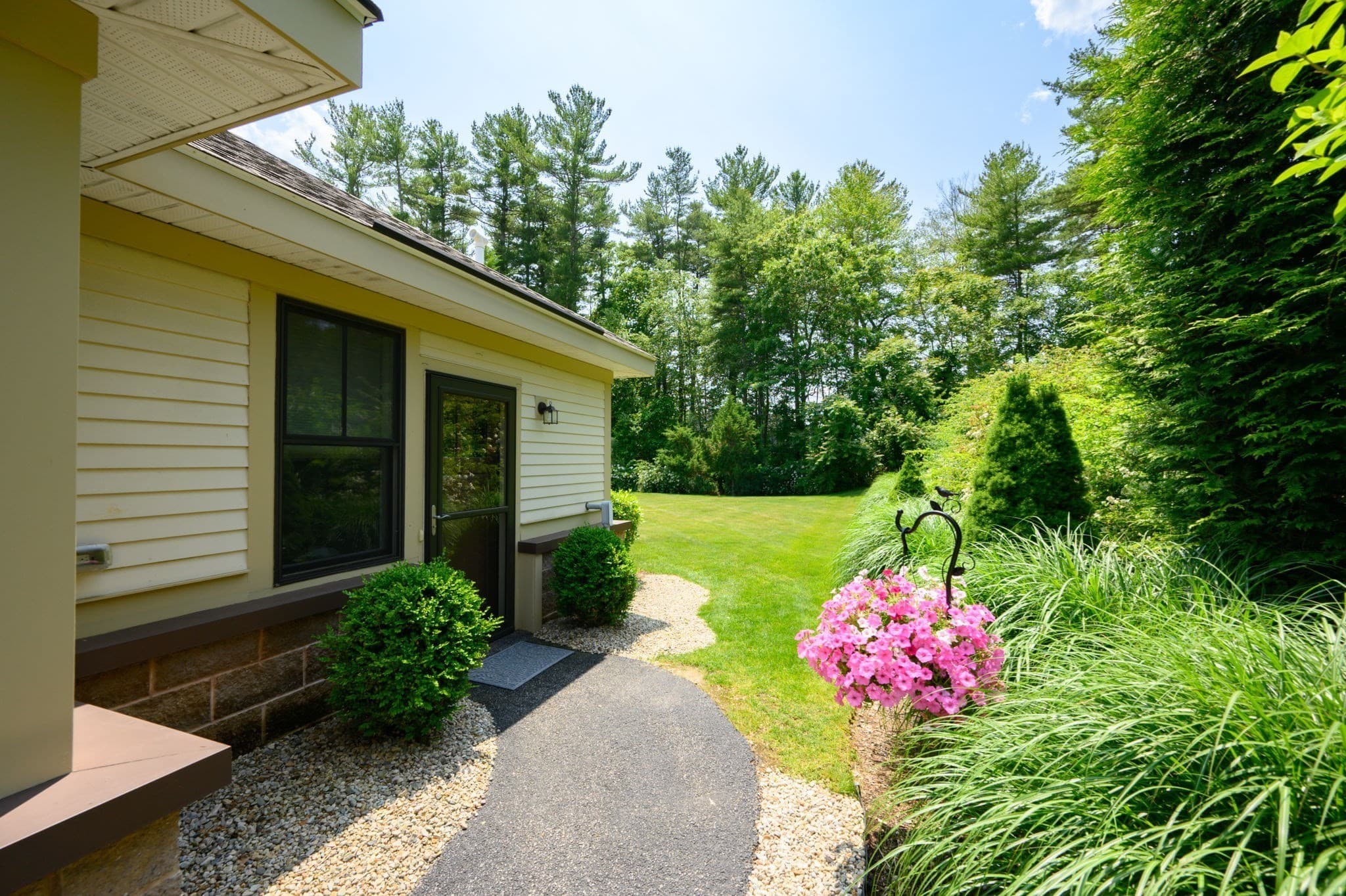 Condominium at 599 Washington St # 1, Pembroke MA 02359, Pembroke, photo 4 of 29