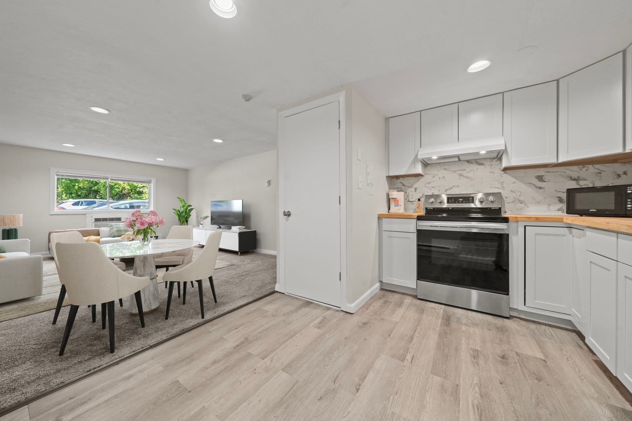 Condominium at 11 Glen Ave # 28, Chelmsford MA 01824, Chelmsford, photo 12 of 41