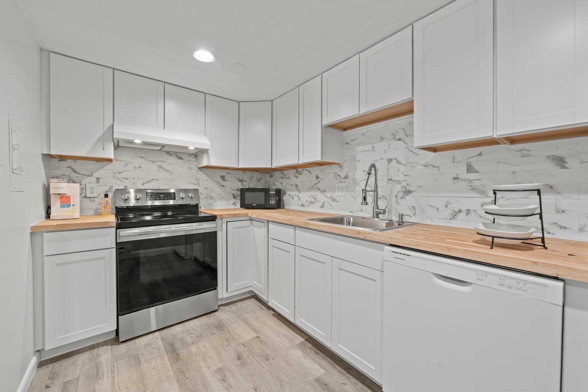 Condominium at 11 Glen Ave # 28, Chelmsford MA 01824, Chelmsford, photo 14 of 41