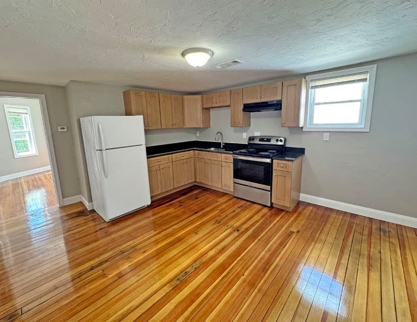 4 Family - 4 Units Up/Down at 122 Foster Street, Peabody MA 01960, Peabody, photo 6 of 14