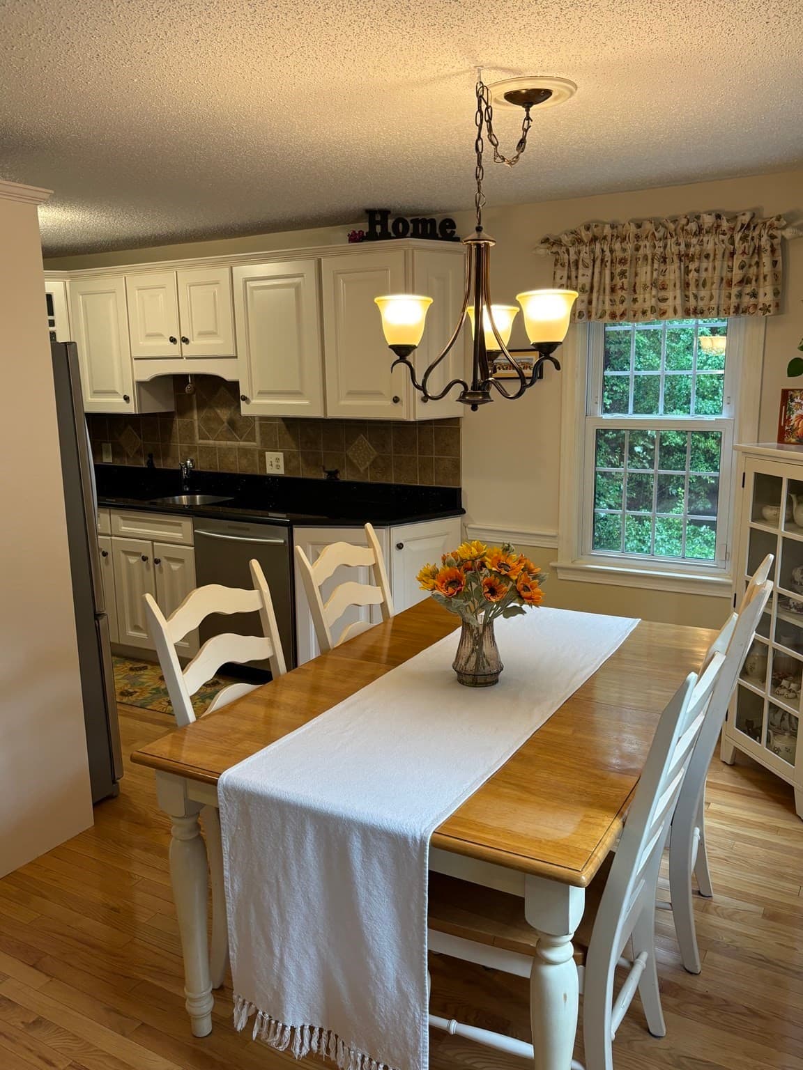 Condominium at 402 Twin Lakes Dr # 402, Halifax MA 02338, Halifax, photo 2 of 34