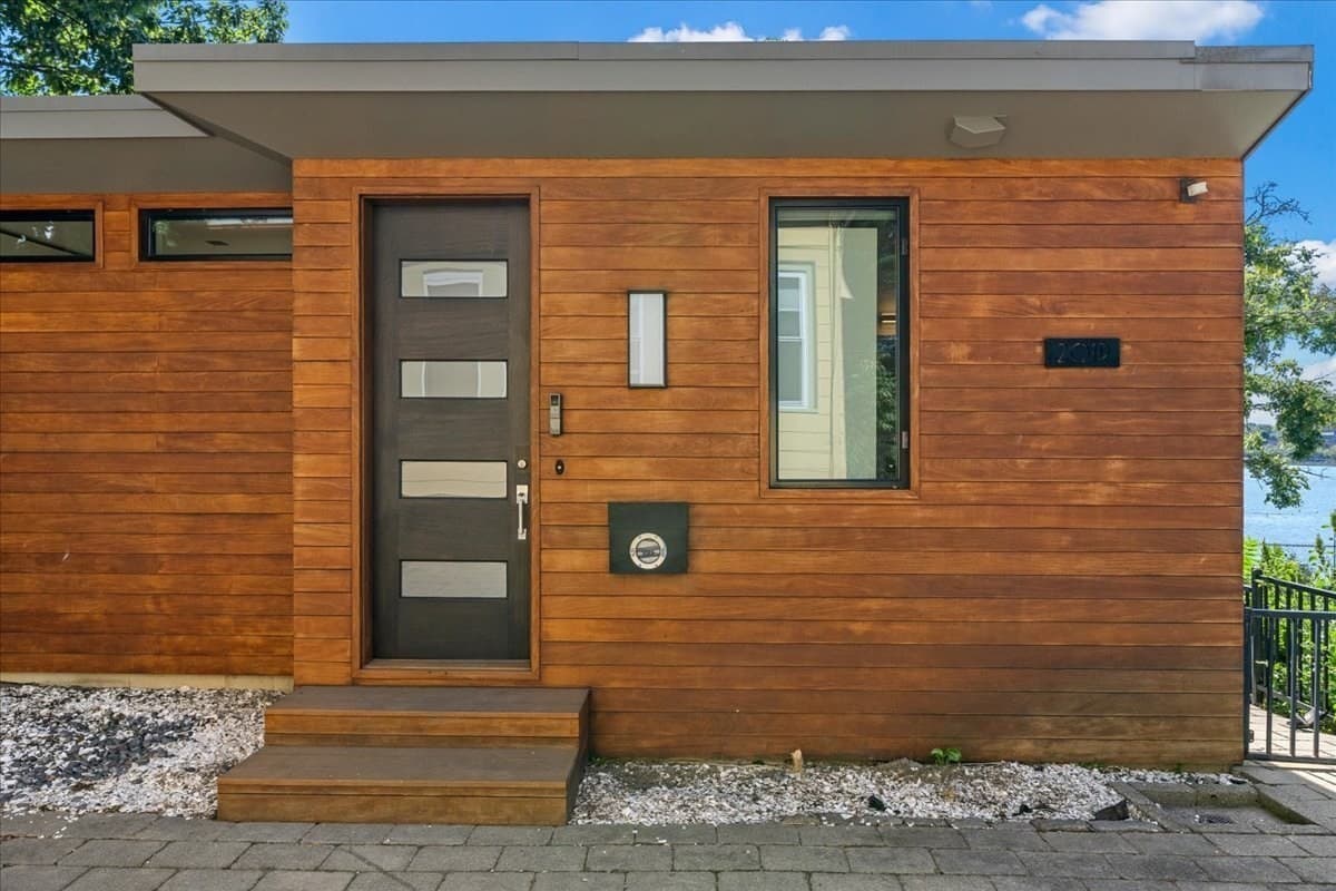 Single Family Residence at 201R Savin Hill Avenue, Boston MA 02125, Boston, photo 2 of 40