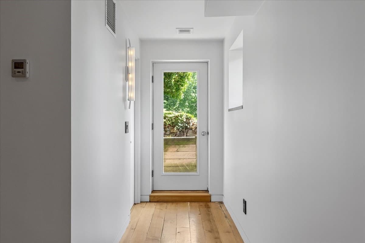 Single Family Residence at 201R Savin Hill Avenue, Boston MA 02125, Boston, photo 28 of 40