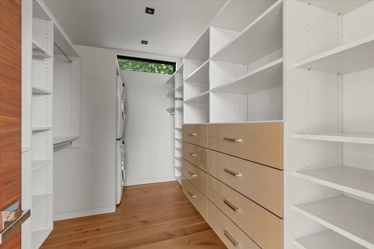 Single Family Residence at 201R Savin Hill Avenue, Boston MA 02125, Boston, photo 19 of 40