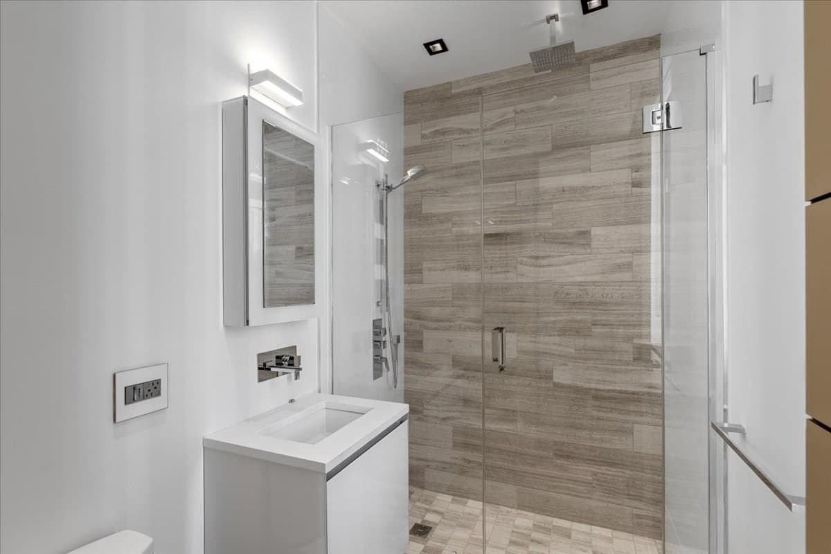 Single Family Residence at 201R Savin Hill Avenue, Boston MA 02125, Boston, photo 29 of 40