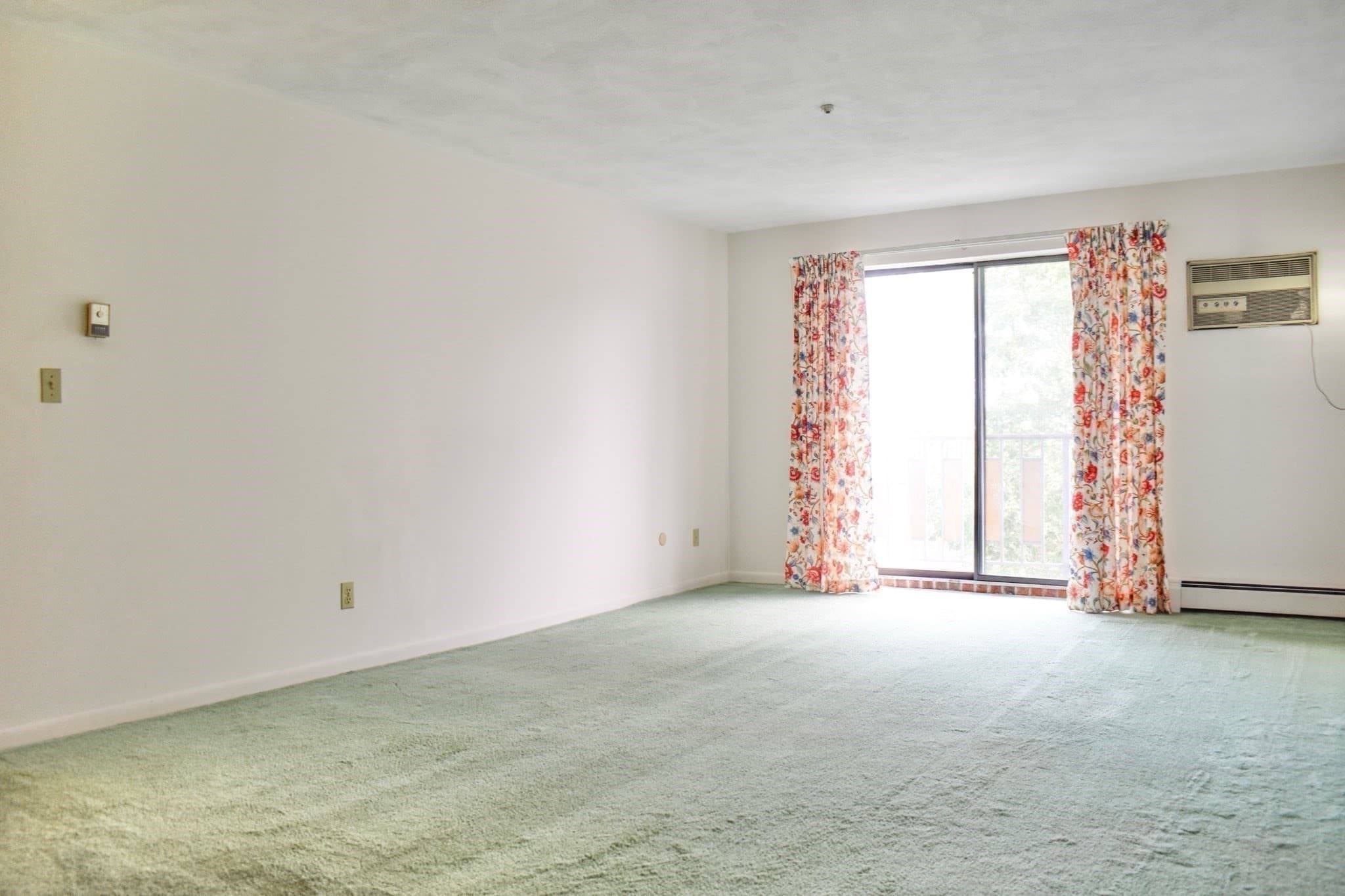 Condominium at 100 Grand View Avenue # 10C, Quincy MA 02170, Quincy, photo 7 of 16