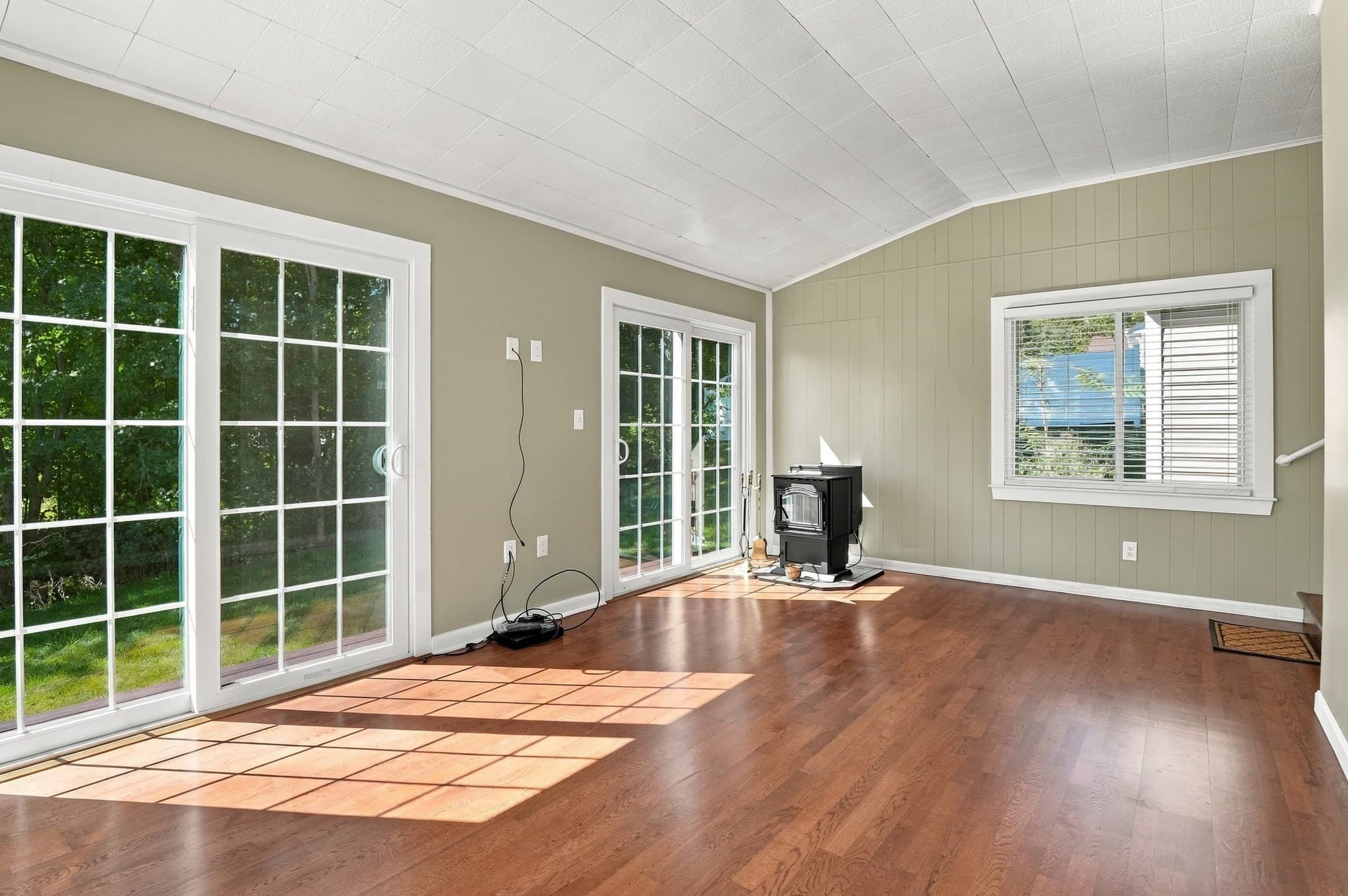 Single Family Residence at 6 Danielian Drive, West Boylston MA 01583, West Boylston, photo 9 of 26