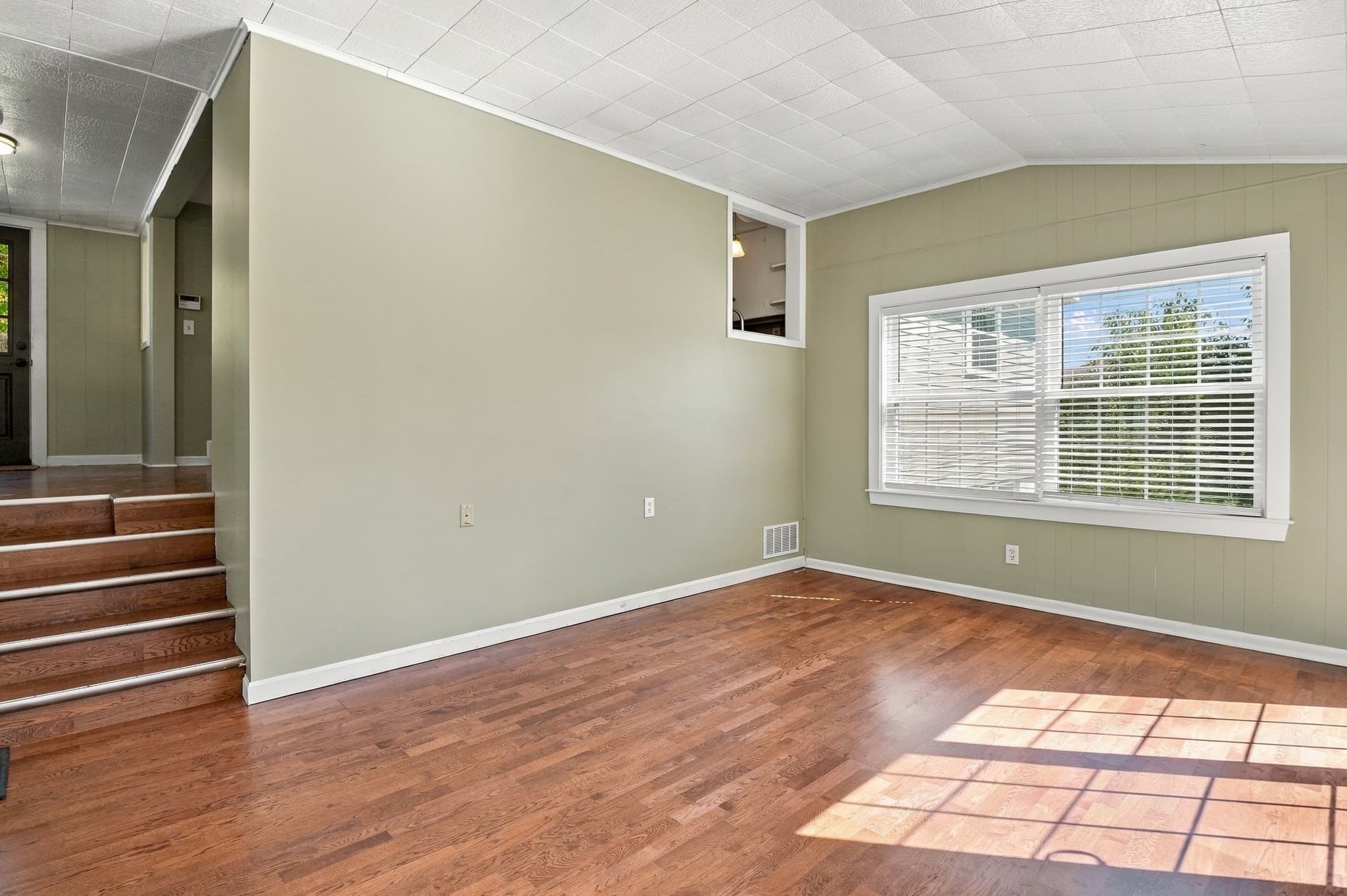 Single Family Residence at 6 Danielian Drive, West Boylston MA 01583, West Boylston, photo 10 of 26