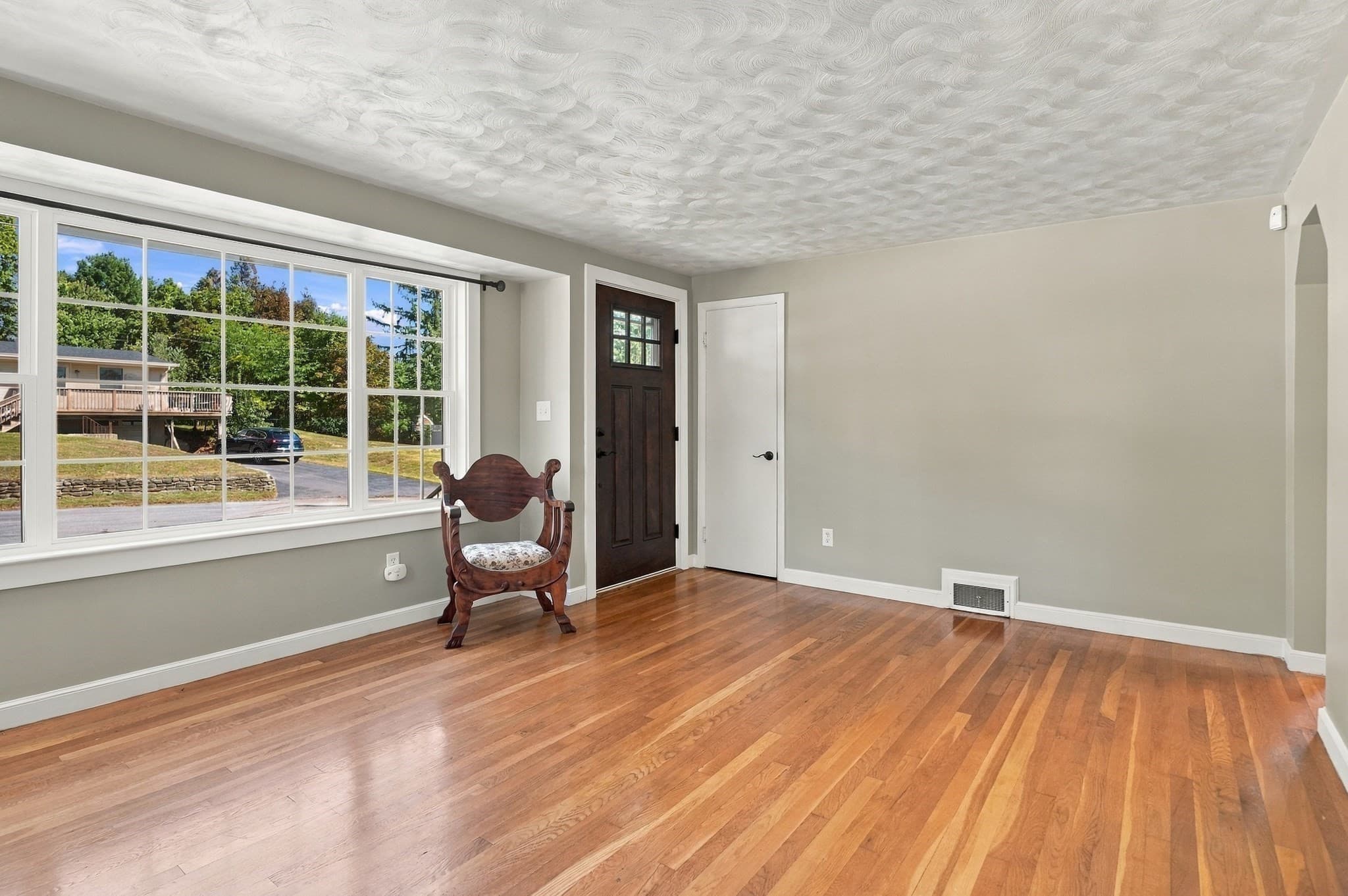Single Family Residence at 6 Danielian Drive, West Boylston MA 01583, West Boylston, photo 4 of 26
