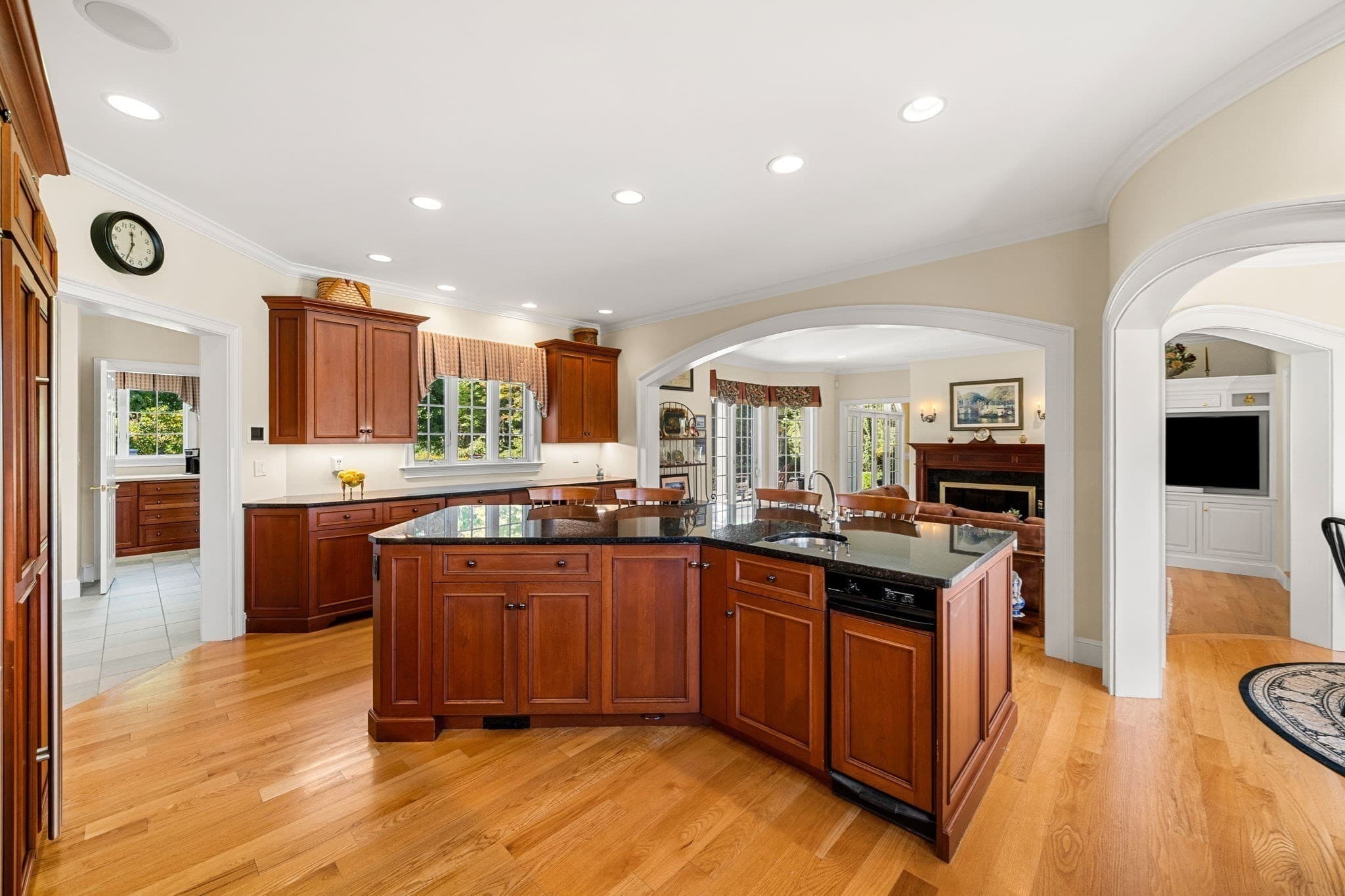 Single Family Residence at 55 S Main Street, Topsfield MA 01983, Topsfield, photo 11 of 42