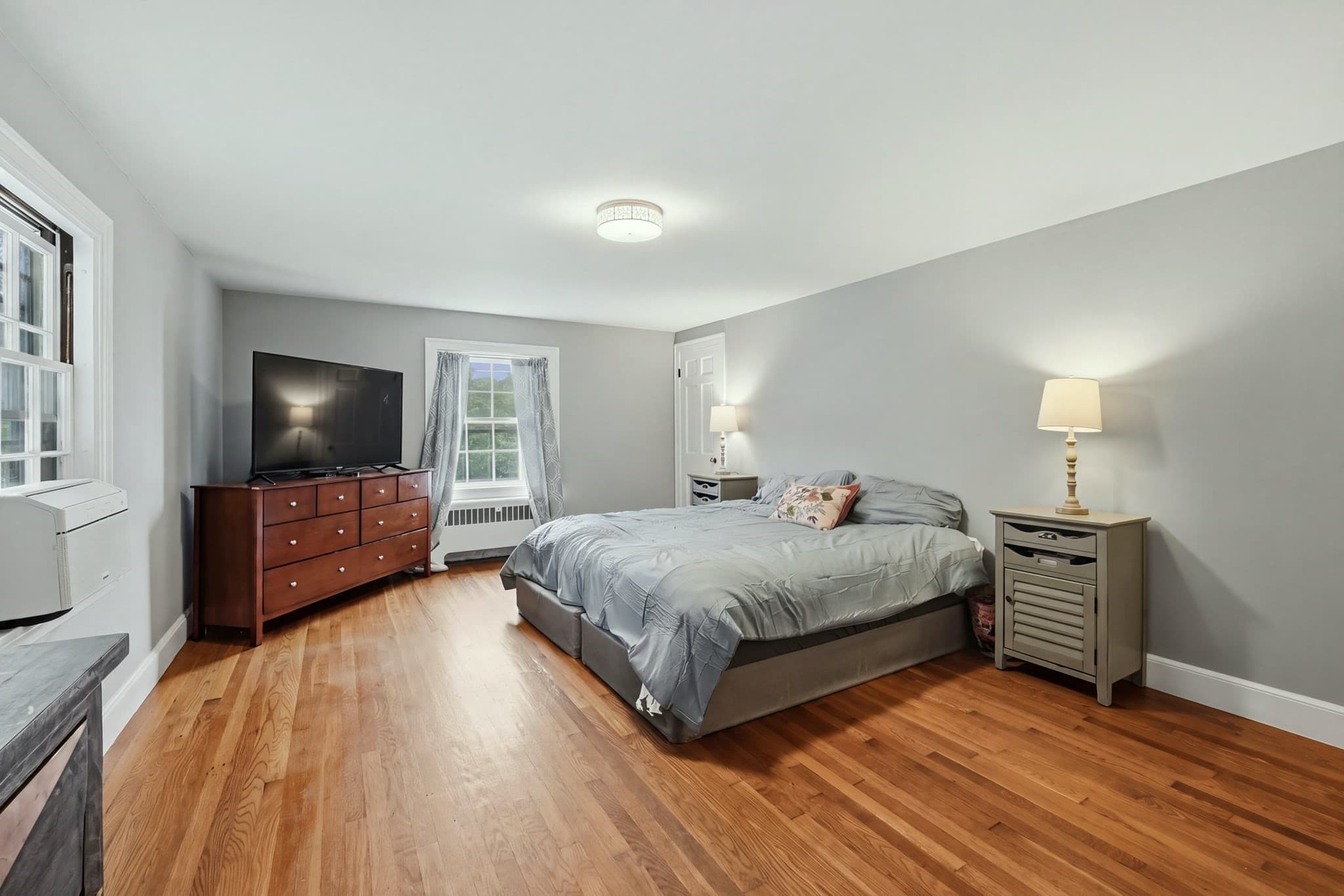 Single Family Residence at 1 Algonquin Rd, Worcester MA 01609, Worcester, photo 22 of 41