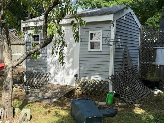Single Family Residence at 186 Pearl St, Brockton MA 02301, Brockton, photo 10 of 22