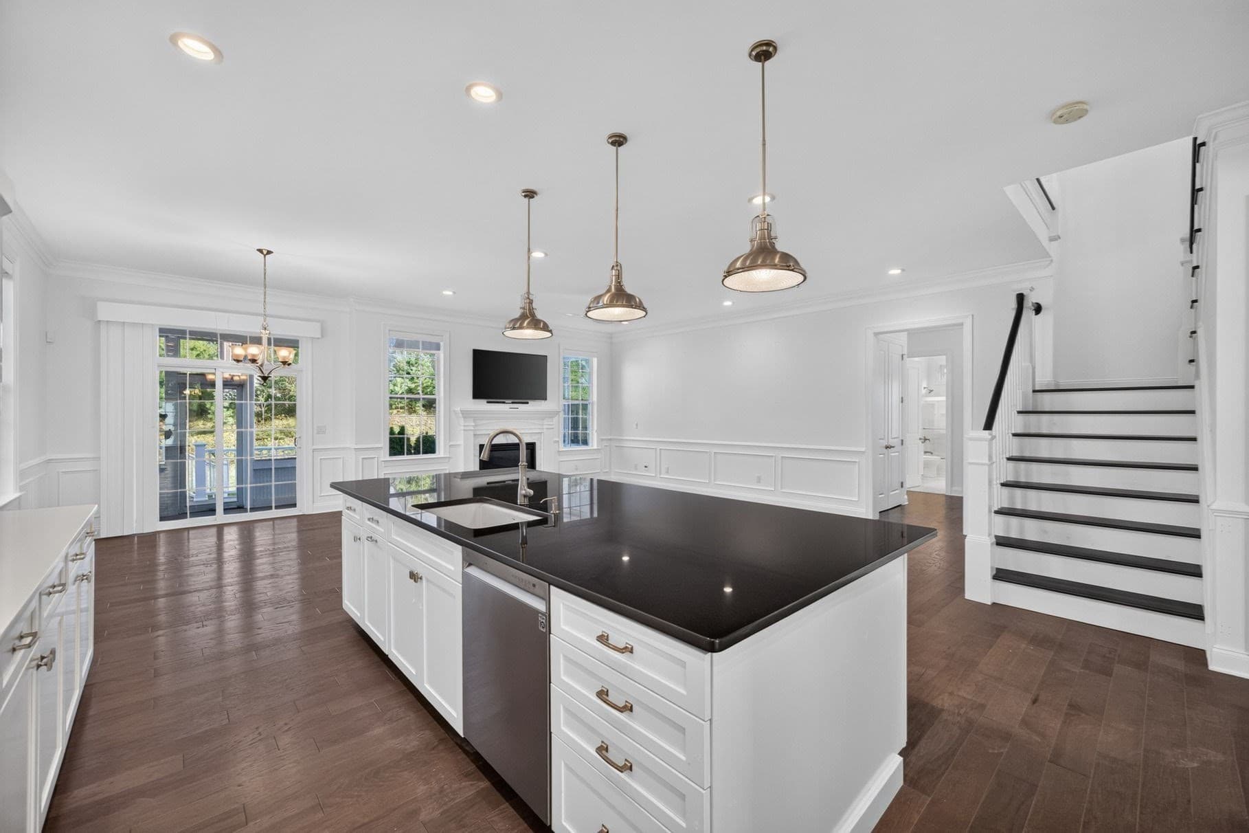 Single Family Residence at 14 Snapping Bow, Plymouth MA 02360, Plymouth, photo 9 of 38