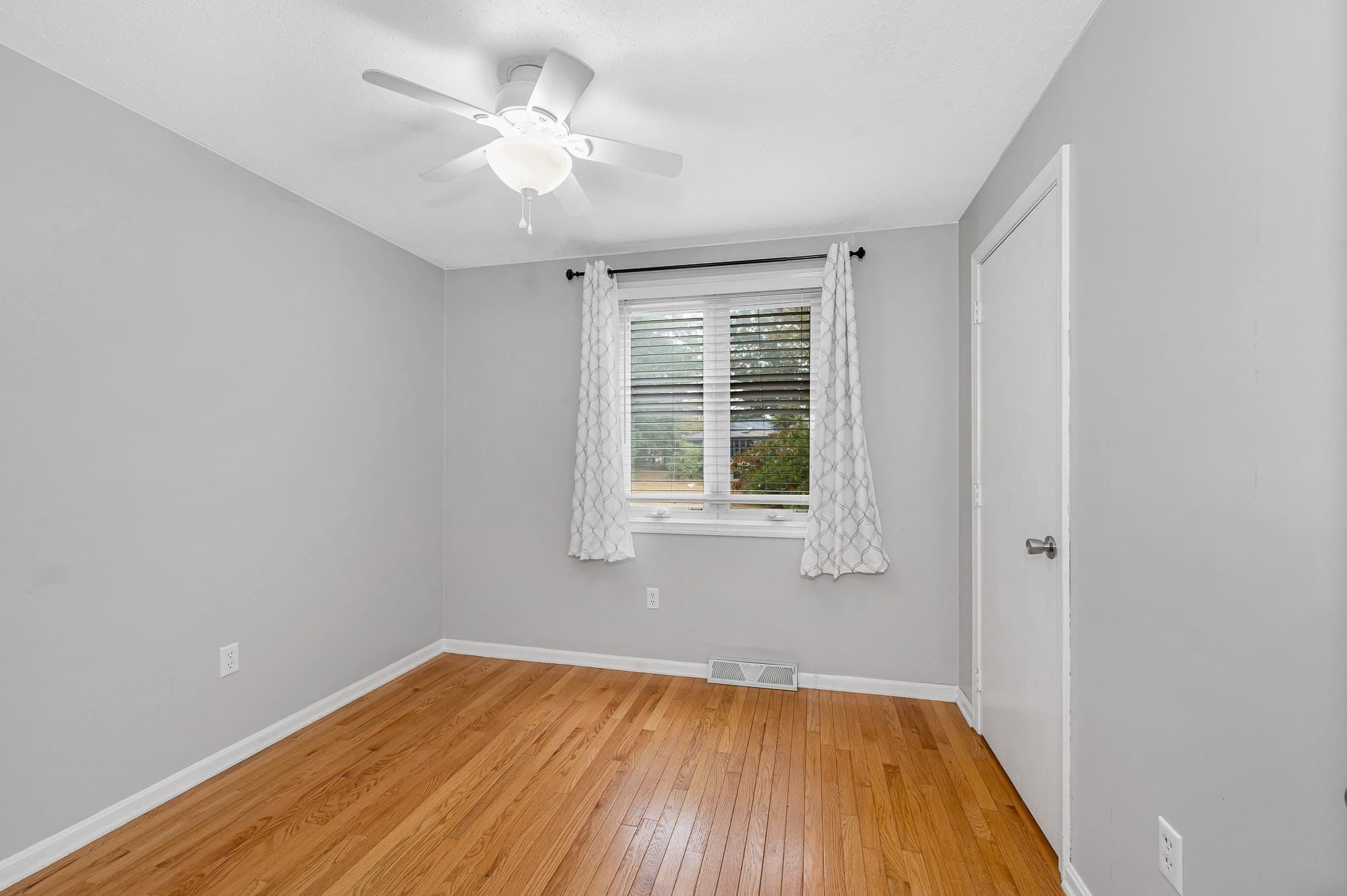 Single Family Residence at 100 Village Dr, Dracut MA 01826, Dracut, photo 23 of 42