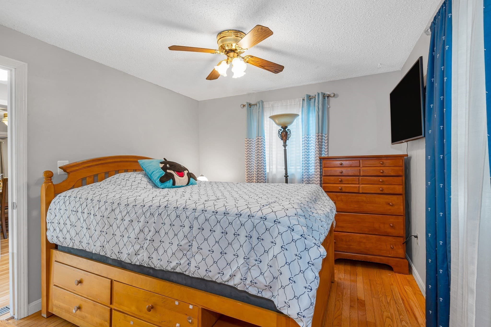 Single Family Residence at 100 Village Dr, Dracut MA 01826, Dracut, photo 16 of 42