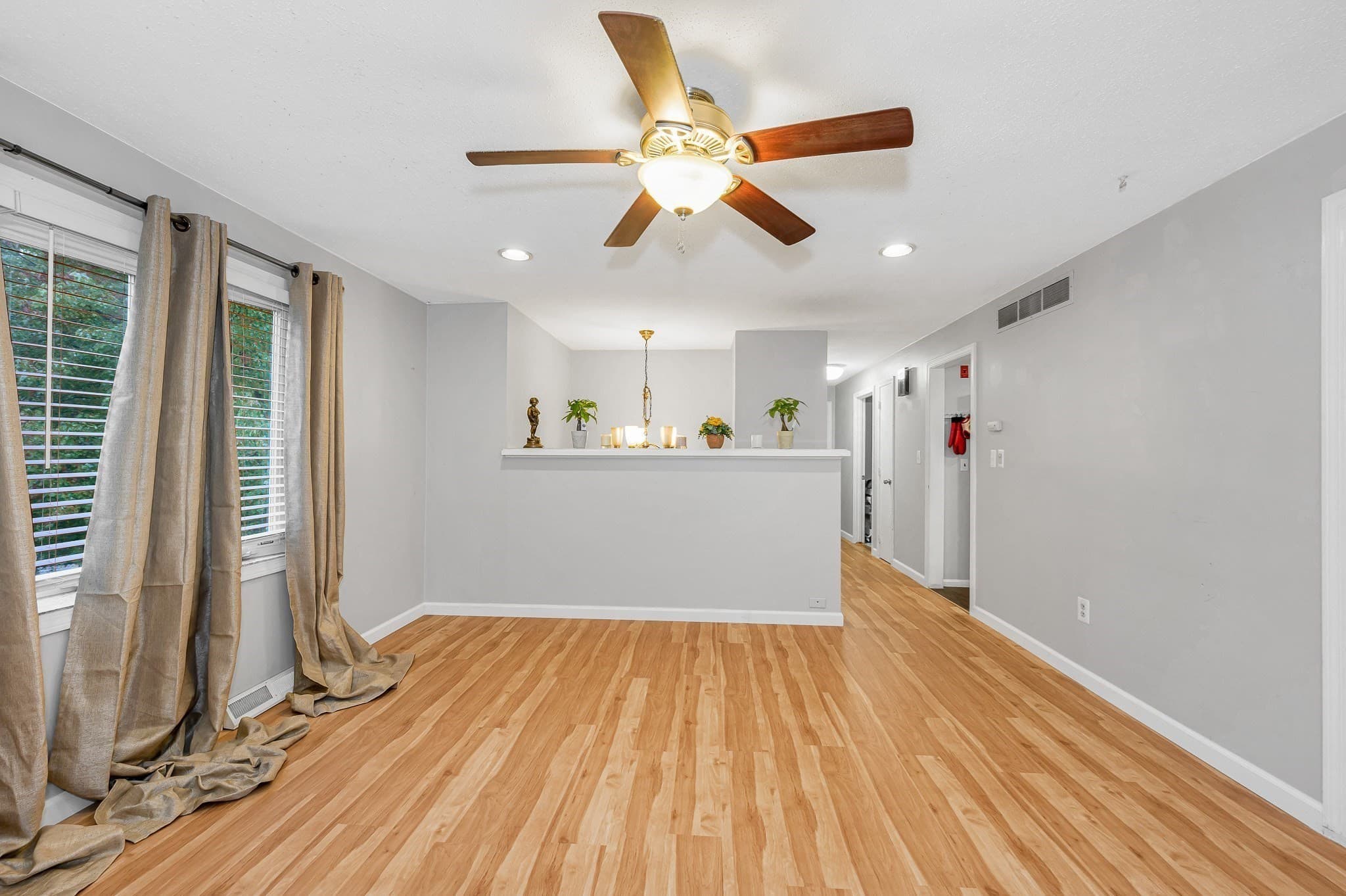 Single Family Residence at 100 Village Dr, Dracut MA 01826, Dracut, photo 5 of 42