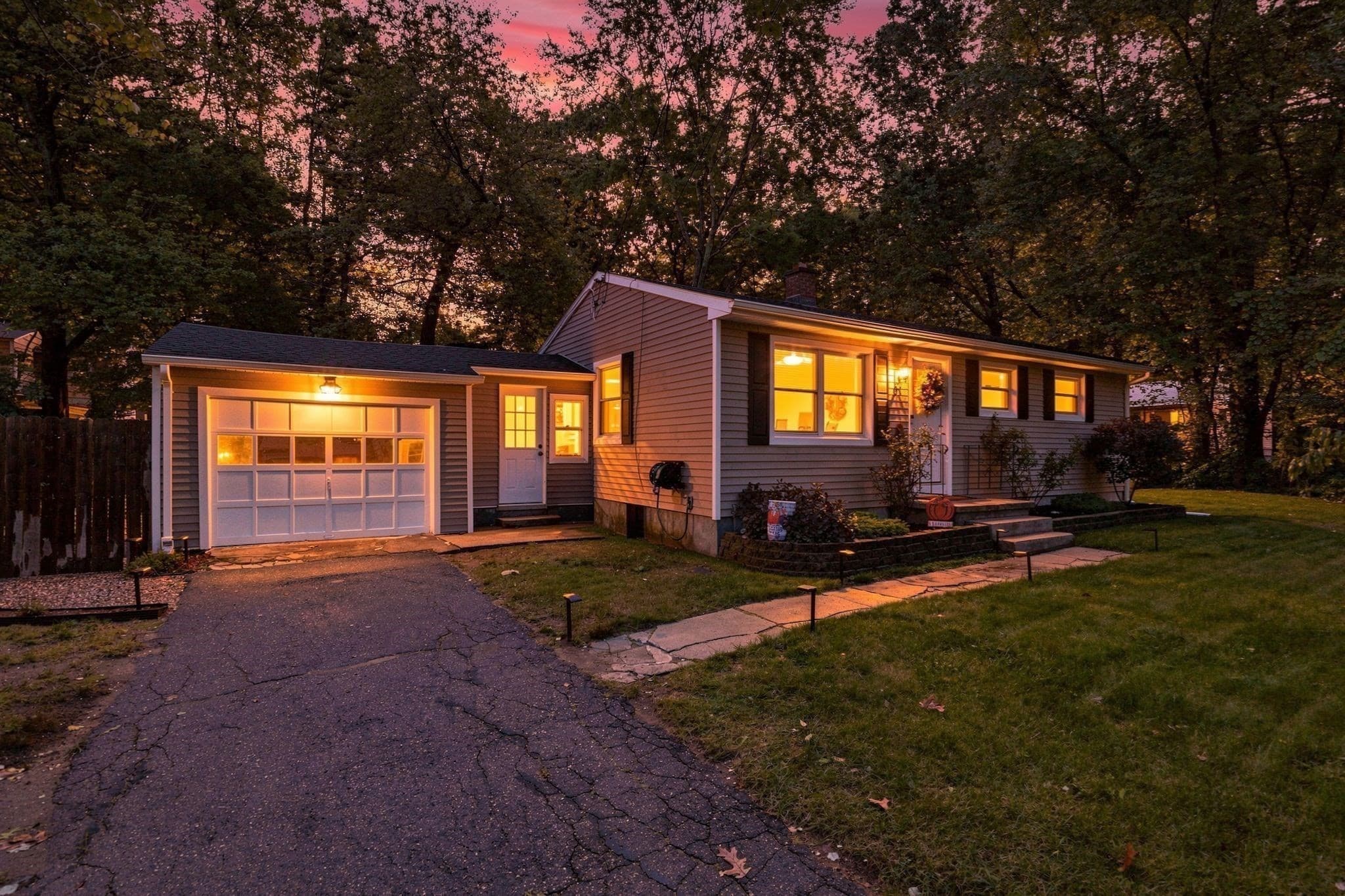 Single Family Residence at 91 Hudson St, Springfield MA 01118, Springfield, photo 29 of 30