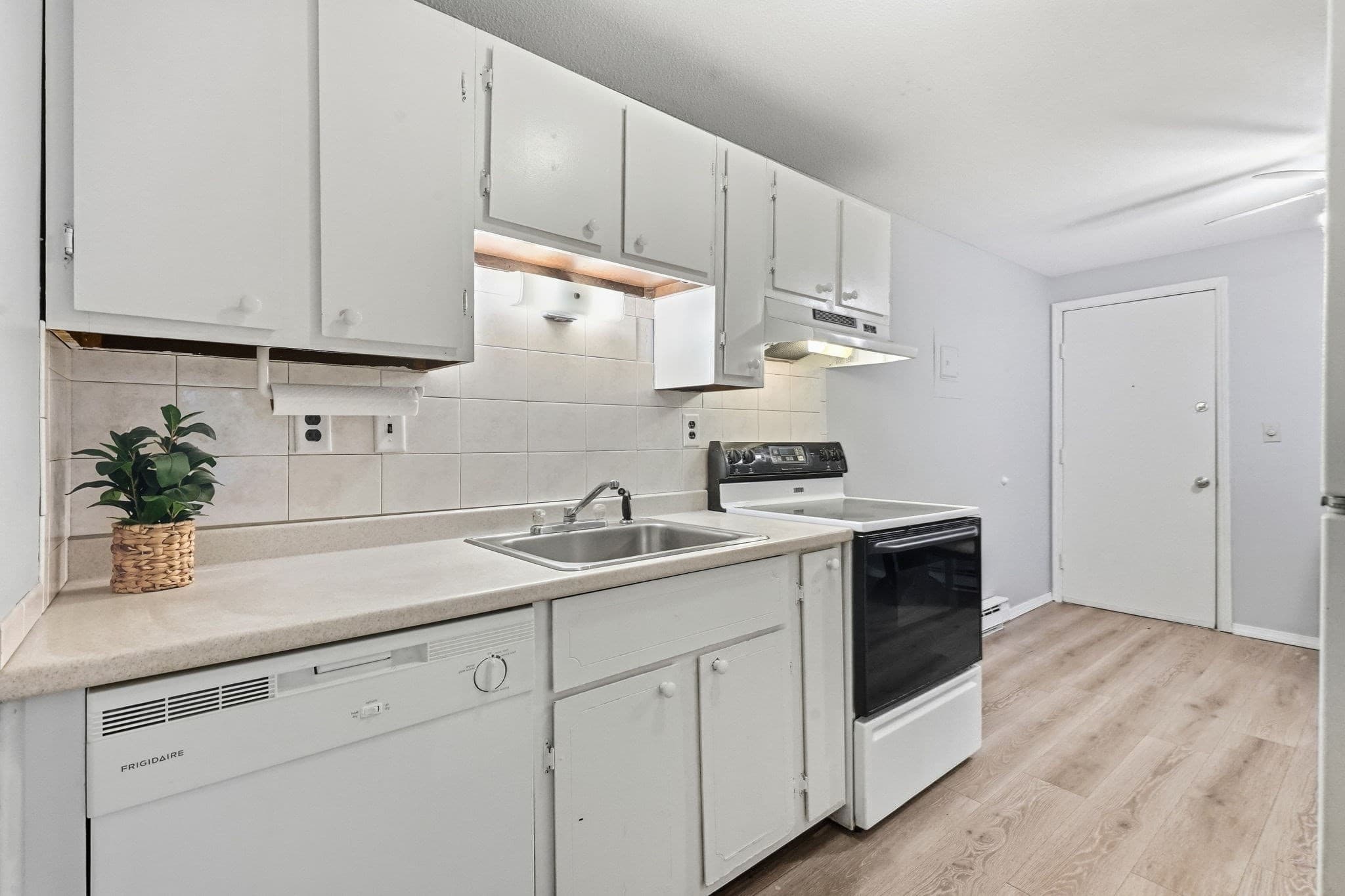 Condominium at 80 Damon Rd # 6308, Northampton MA 01060, Northampton, photo 13 of 42
