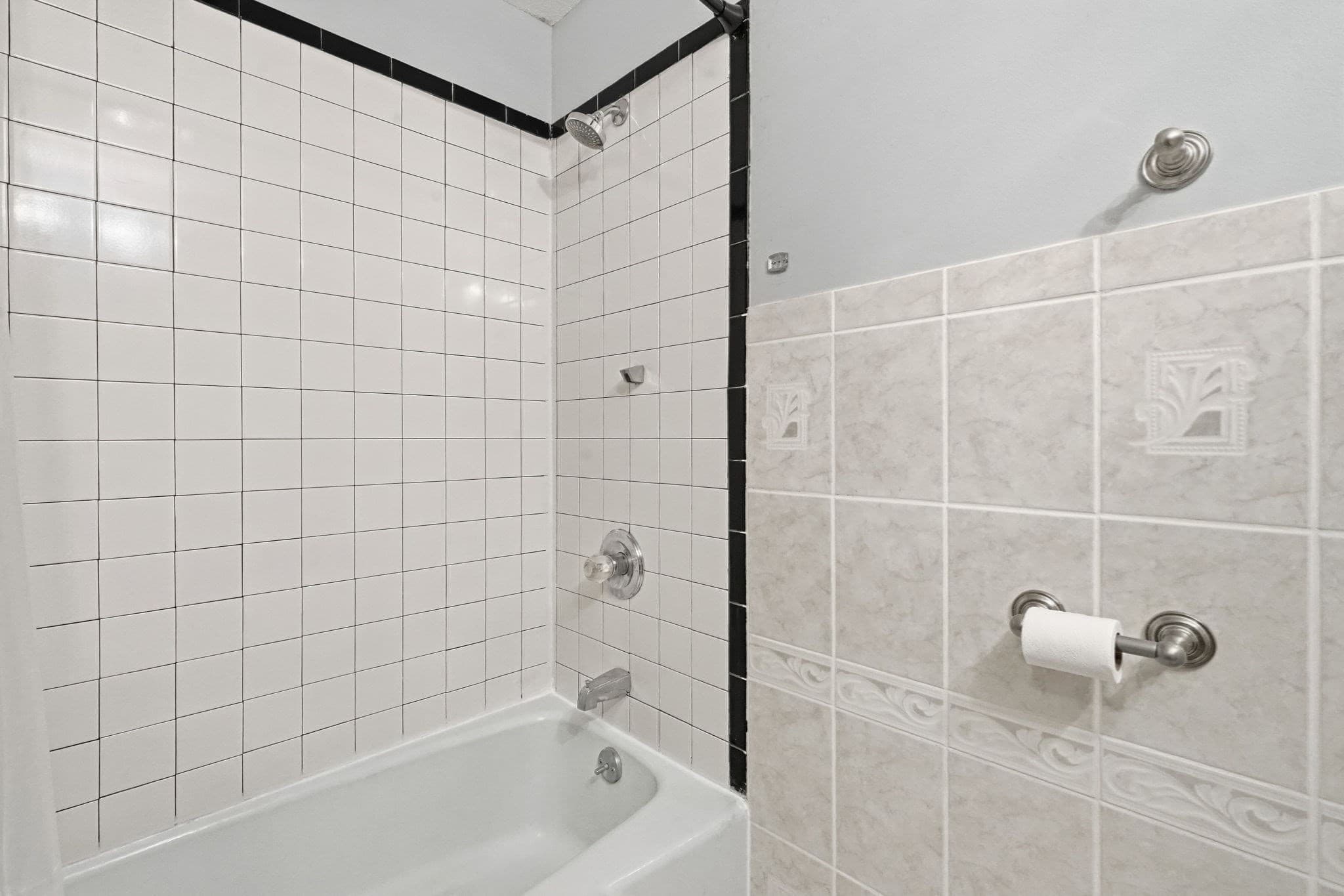 Condominium at 80 Damon Rd # 6308, Northampton MA 01060, Northampton, photo 17 of 42