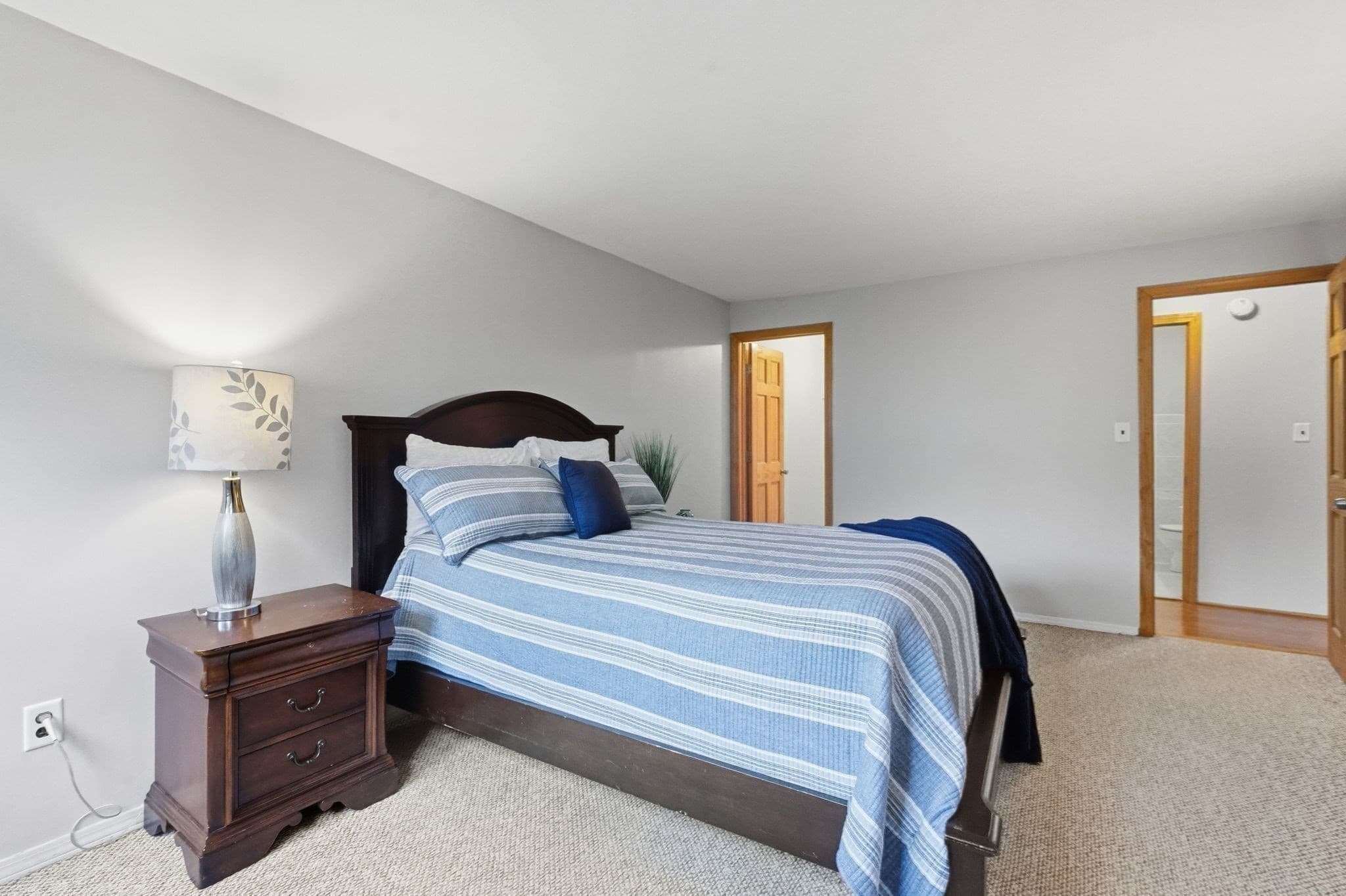 Condominium at 80 Damon Rd # 6308, Northampton MA 01060, Northampton, photo 22 of 42