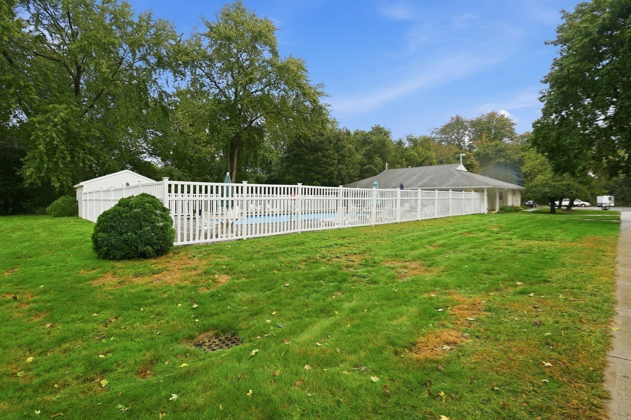 Condominium at 80 Damon Rd # 6308, Northampton MA 01060, Northampton, photo 30 of 42