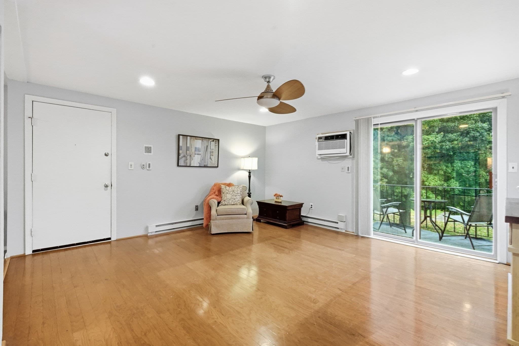 Condominium at 80 Damon Rd # 6308, Northampton MA 01060, Northampton, photo 4 of 42