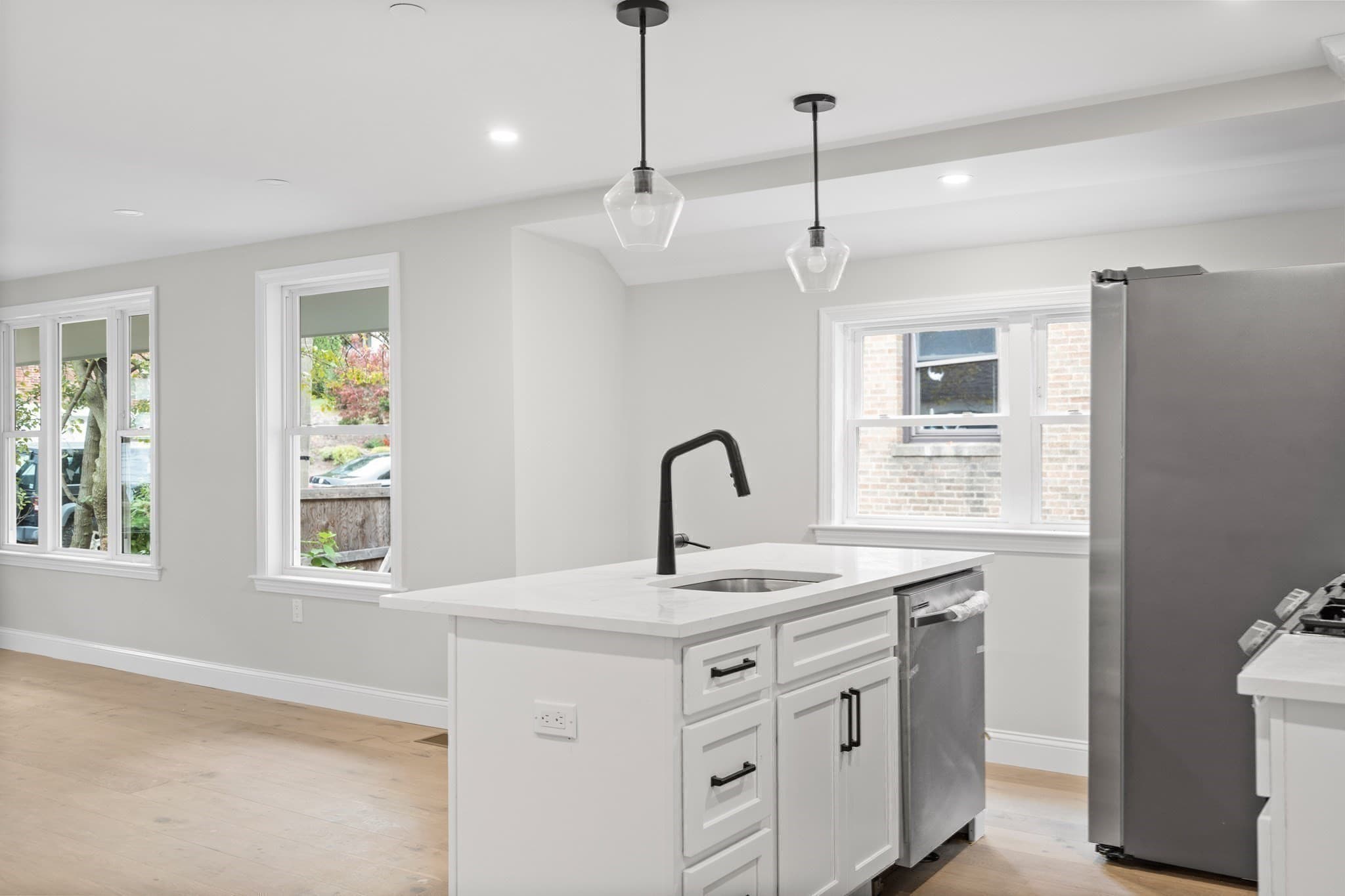 3 Family at 57 Notting Hill Road, Boston MA 02135, Boston, photo 7 of 21
