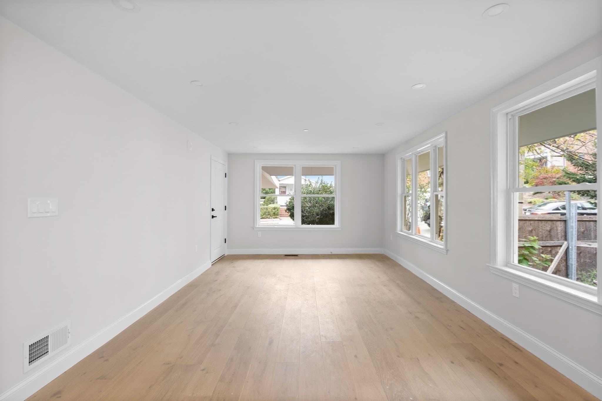 3 Family at 57 Notting Hill Road, Boston MA 02135, Boston, photo 10 of 21