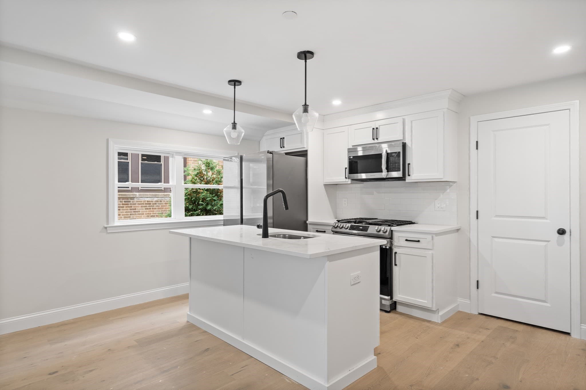 3 Family at 57 Notting Hill Road, Boston MA 02135, Boston, photo 8 of 21