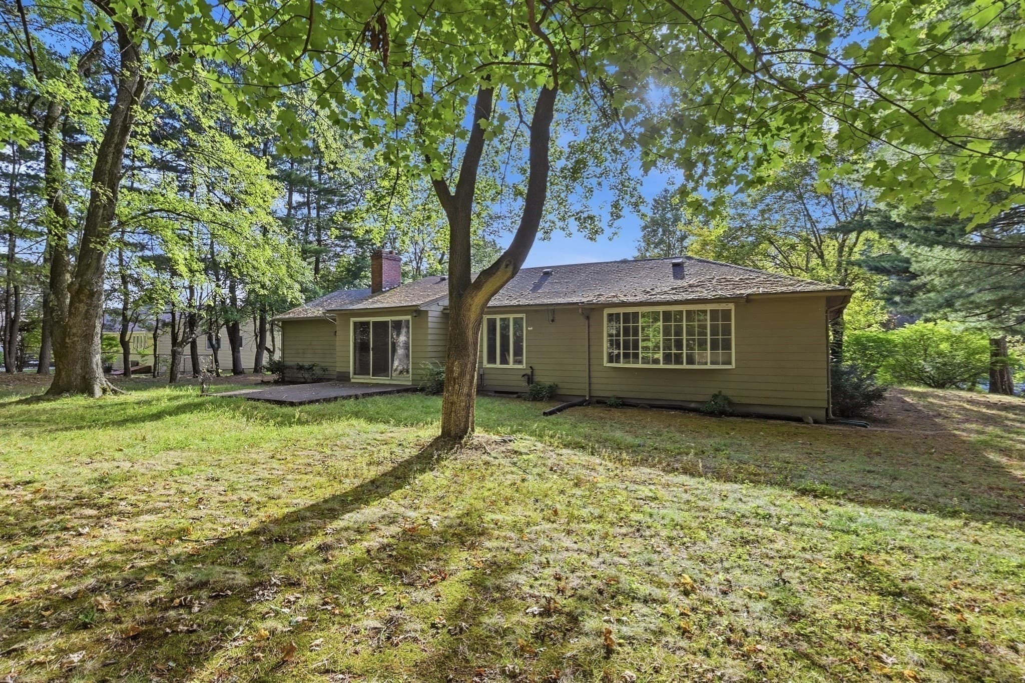 Single Family Residence at 185 Redfern Dr, Longmeadow MA 01106, Longmeadow, photo 30 of 35