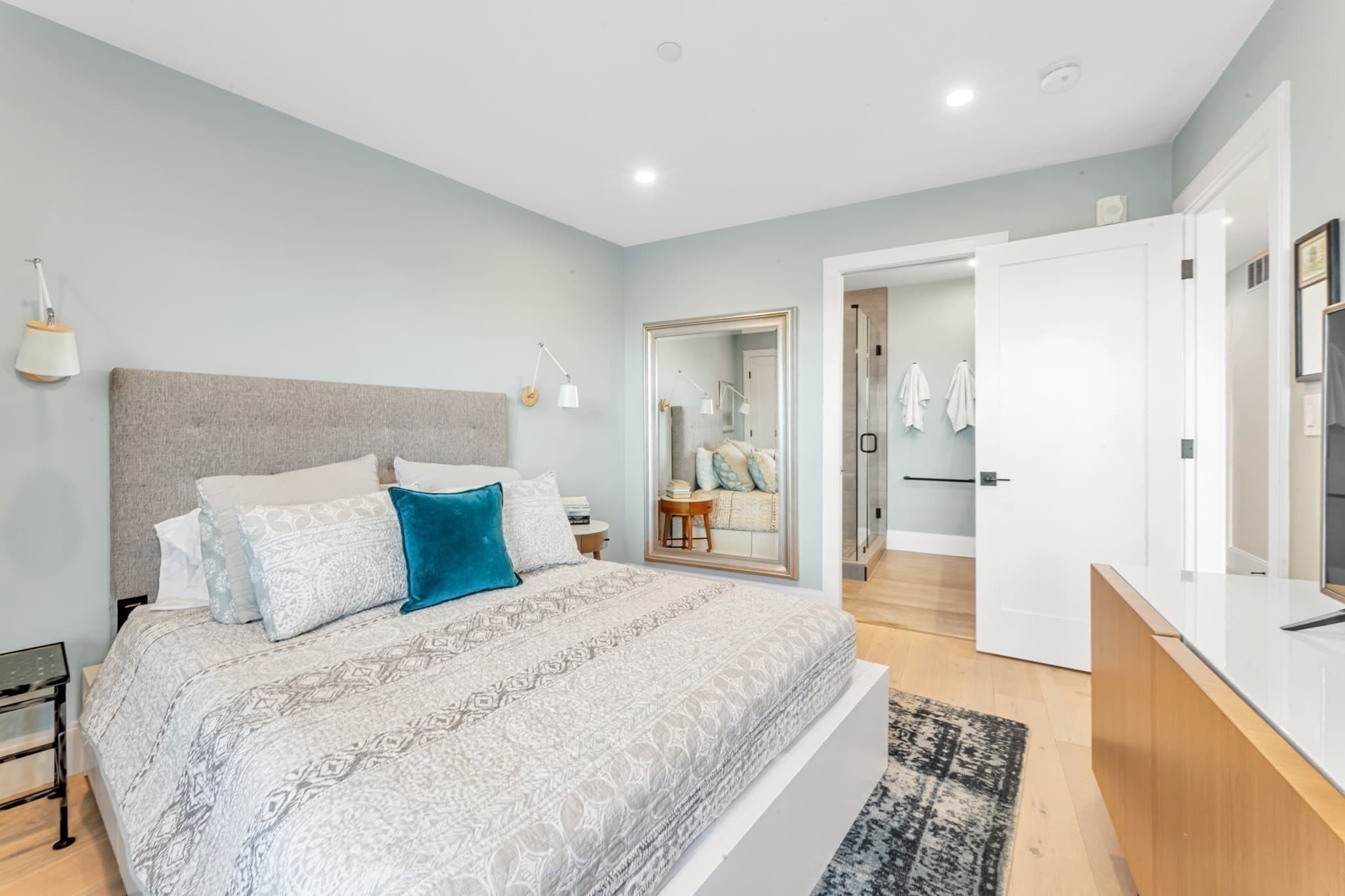 Condominium at 322 Bunker Hill St # 3, Boston MA 02129, Boston, photo 23 of 41
